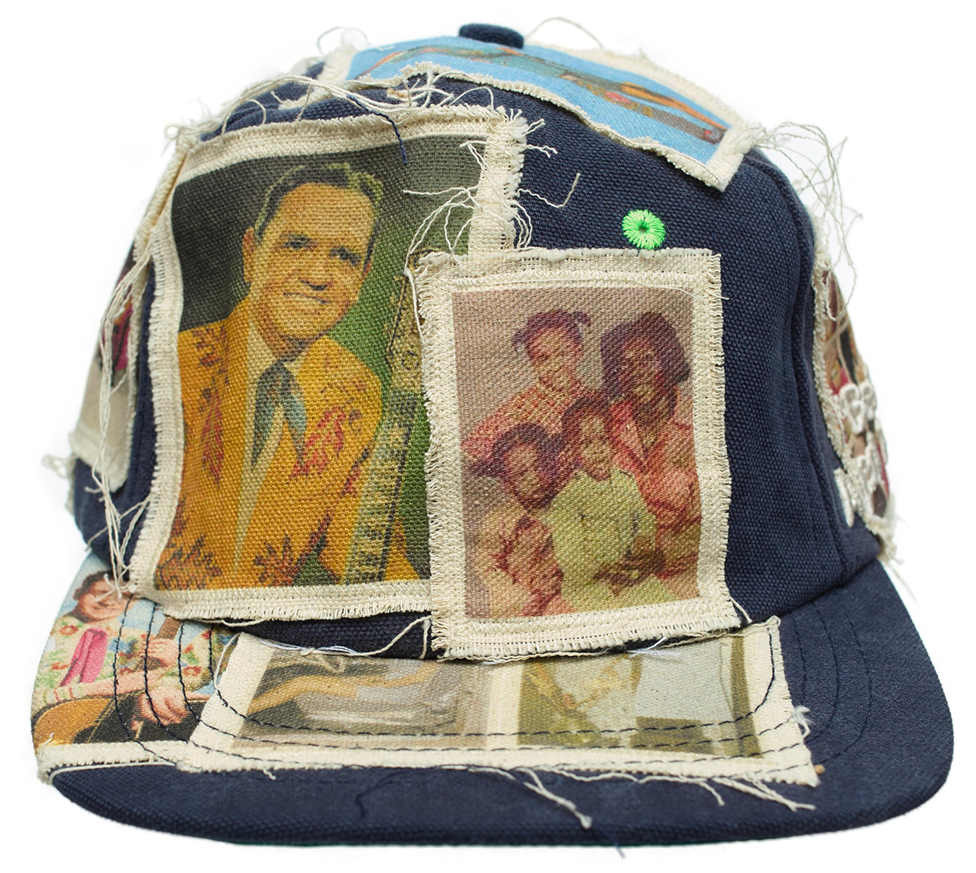 BETTER WITH AGE Темно-синяя кепка с патчами