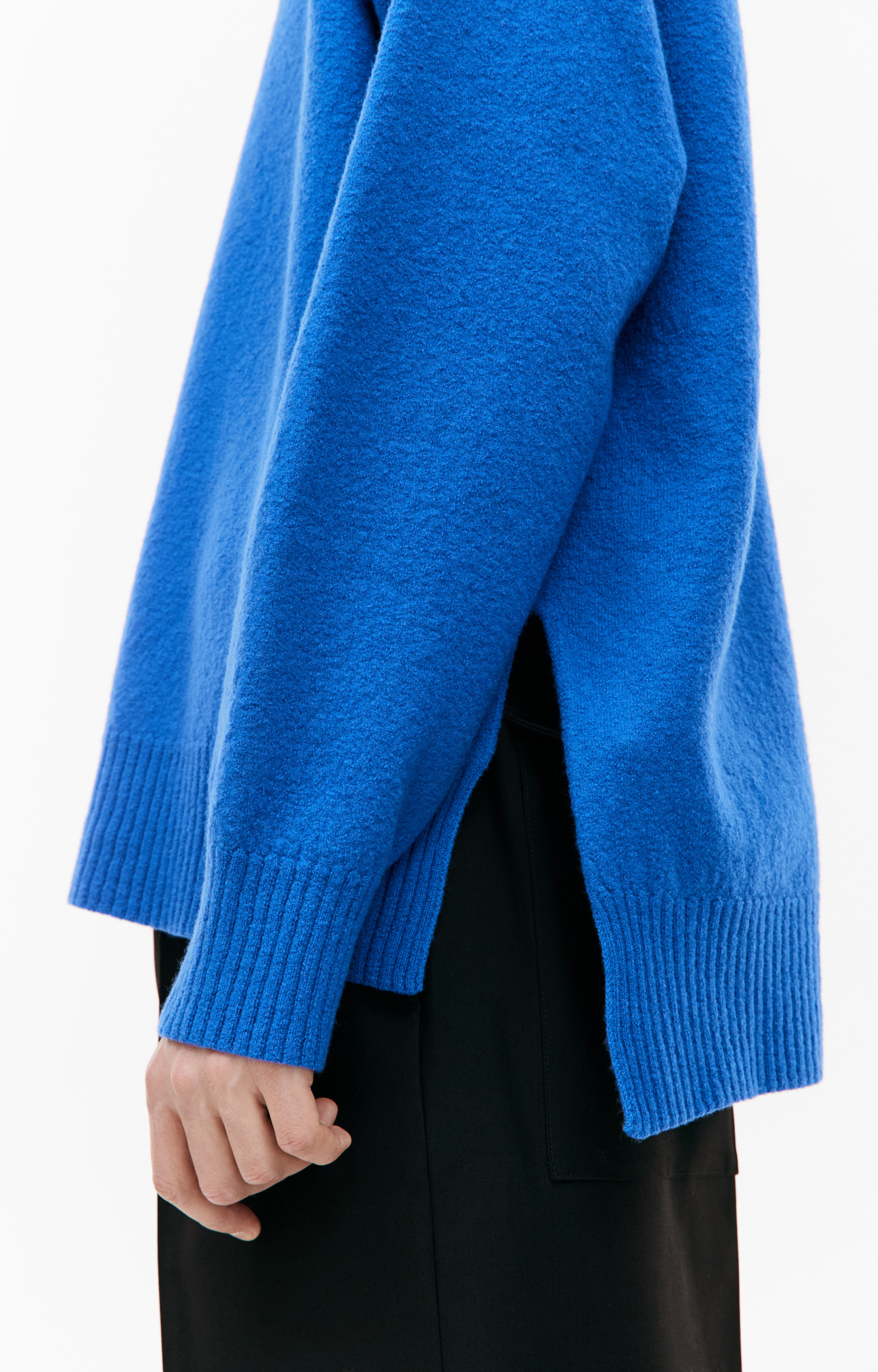 Jil Sander Шерстяной свитер с разрезами