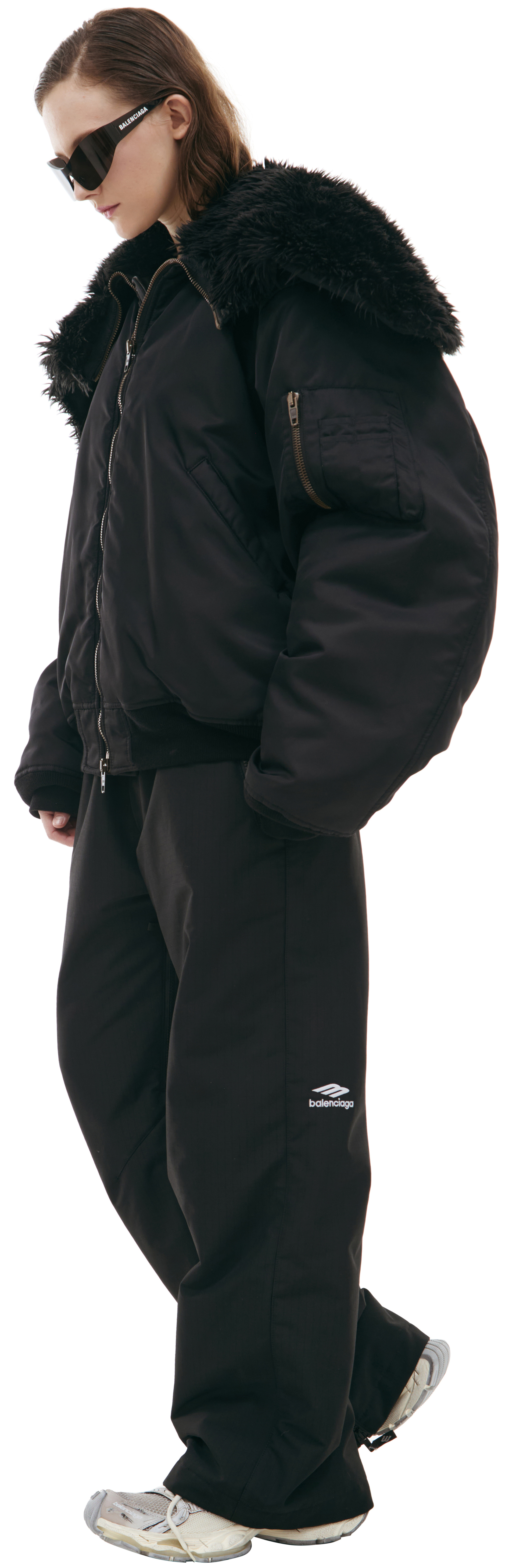 Balenciaga Бомбер с меховым воротом
