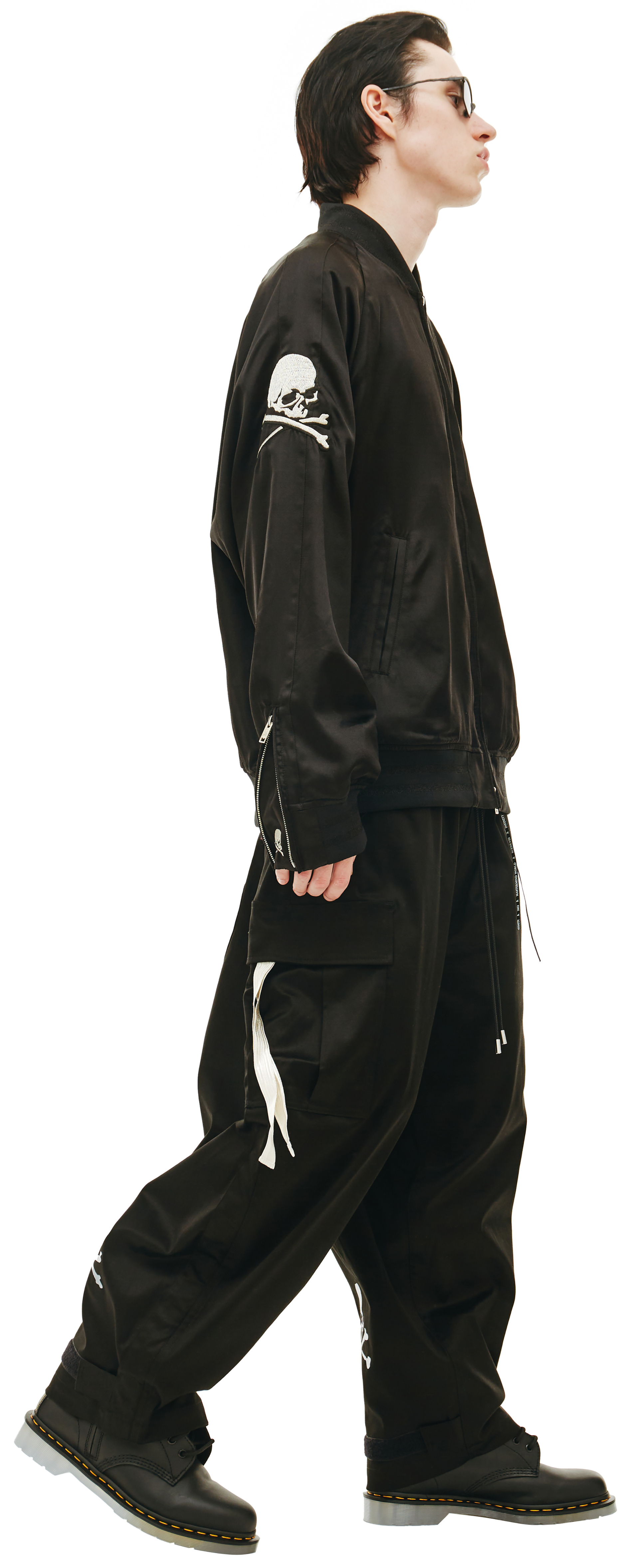 Mastermind WORLD Шелковый бомбер с вышивкой