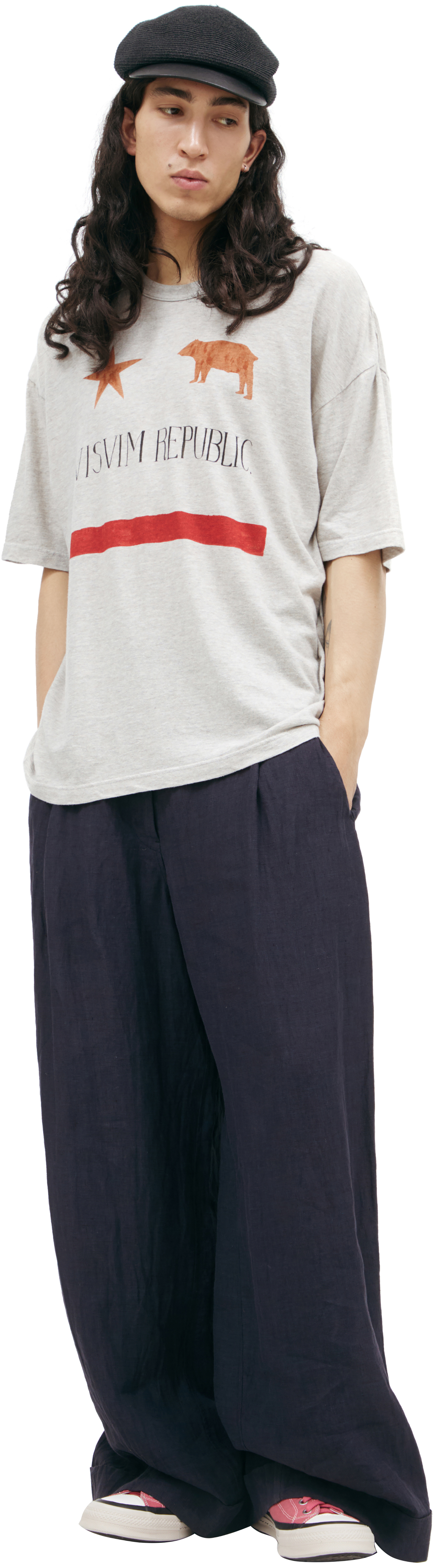 visvim Серая футболка с принтом