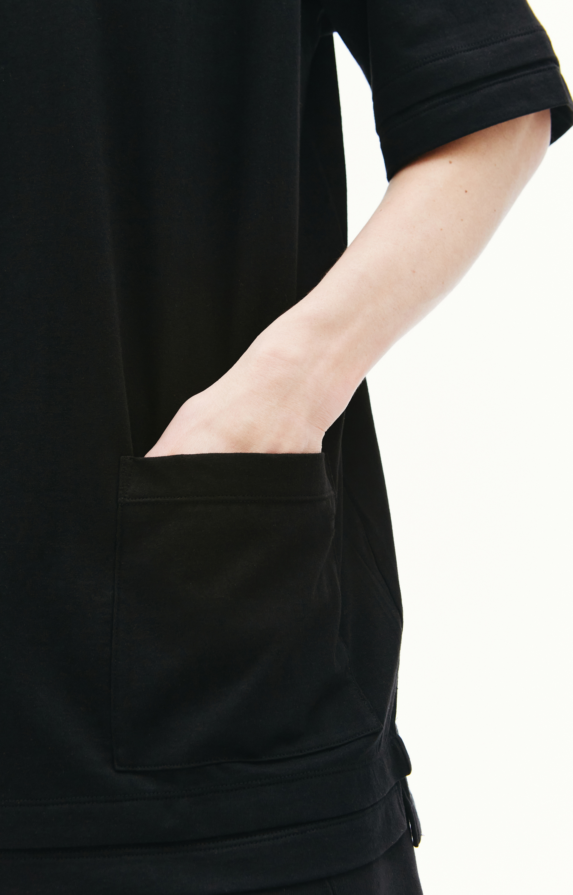 The Viridi-Anne Оверсайз футболка с карманом