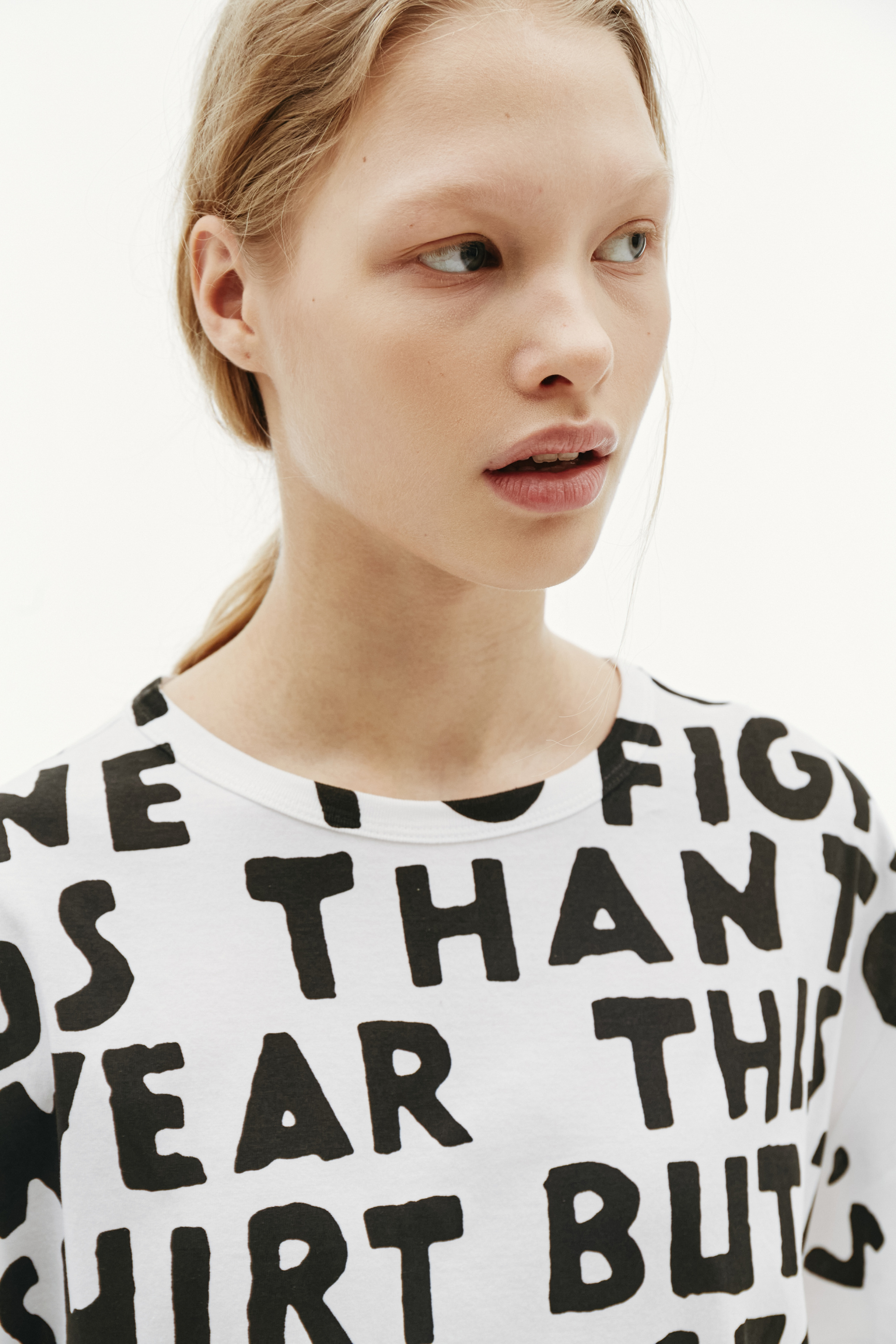 Maison Margiela Белая футболка с принтом