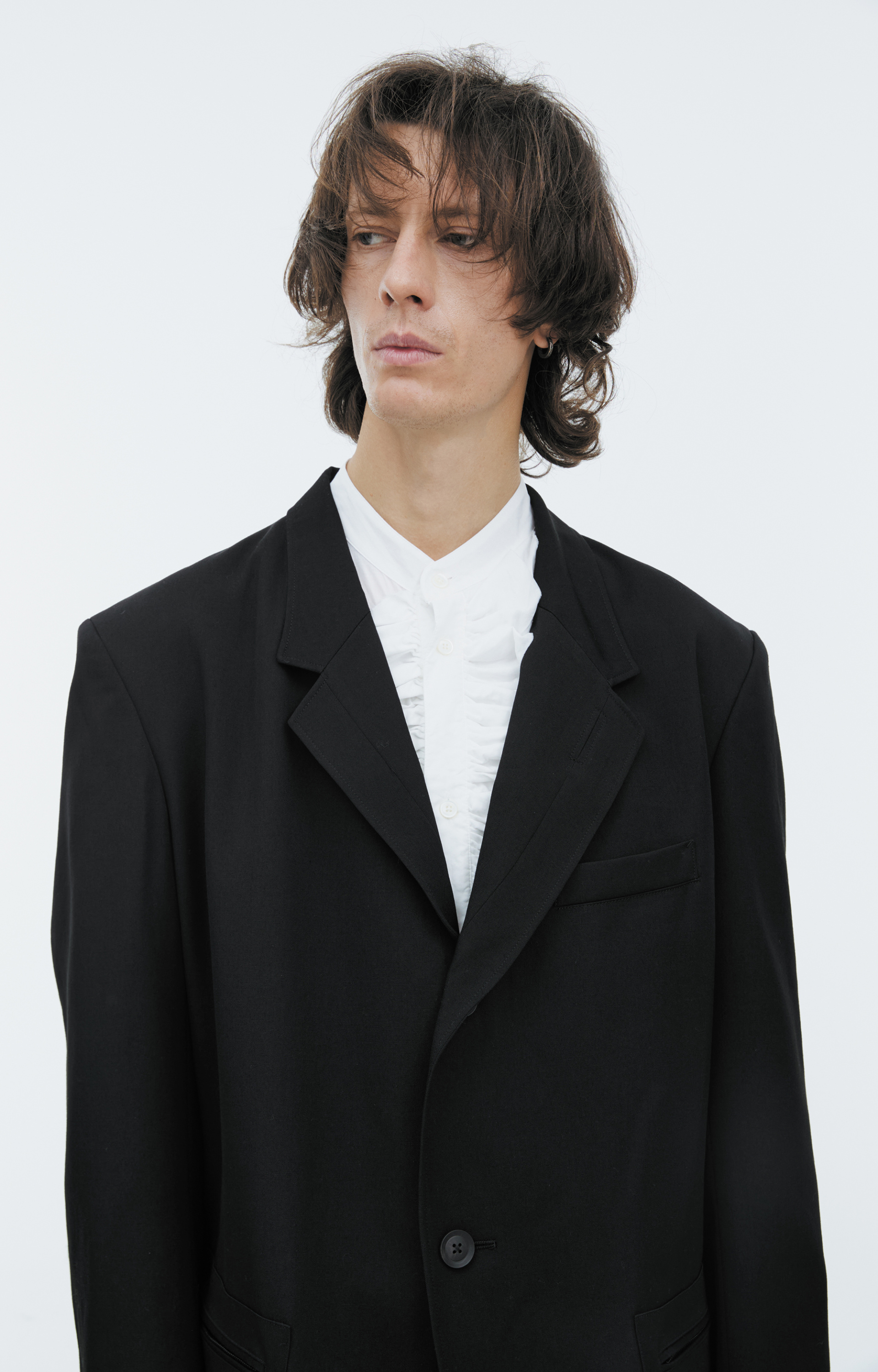 Yohji Yamamoto Черный пиджак на двух пуговицах