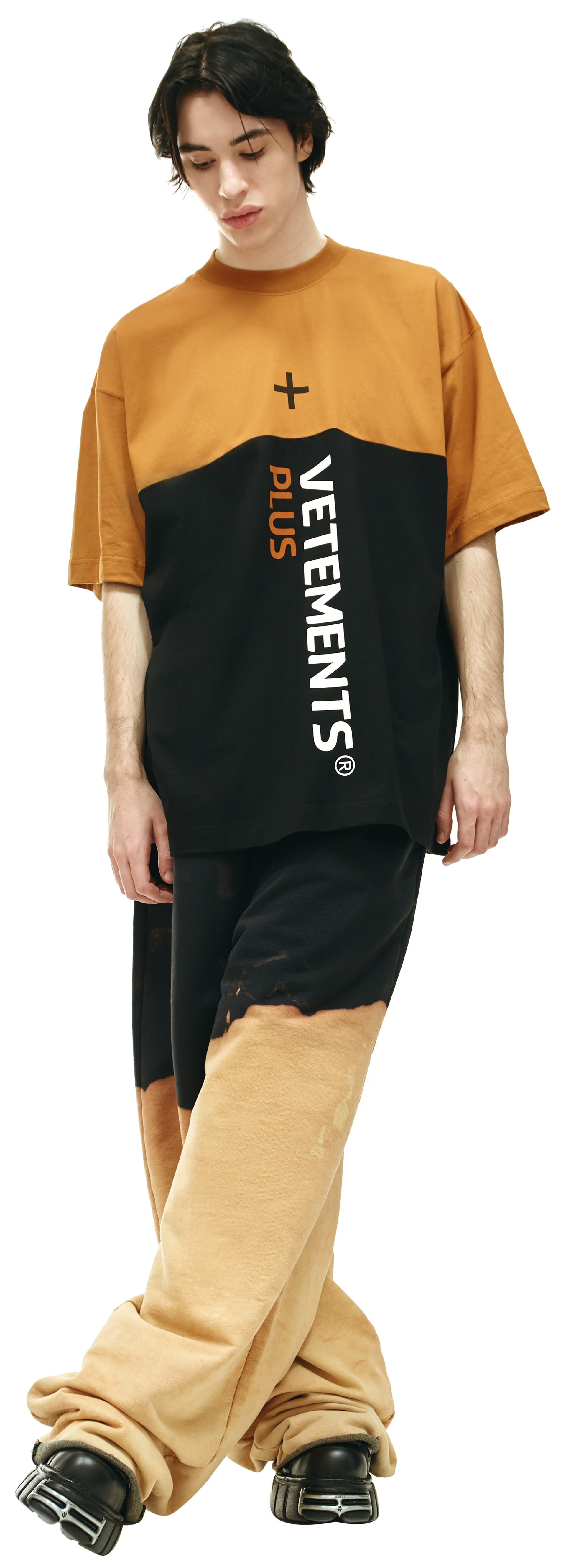 VETEMENTS Двухцветная футболка с принтом