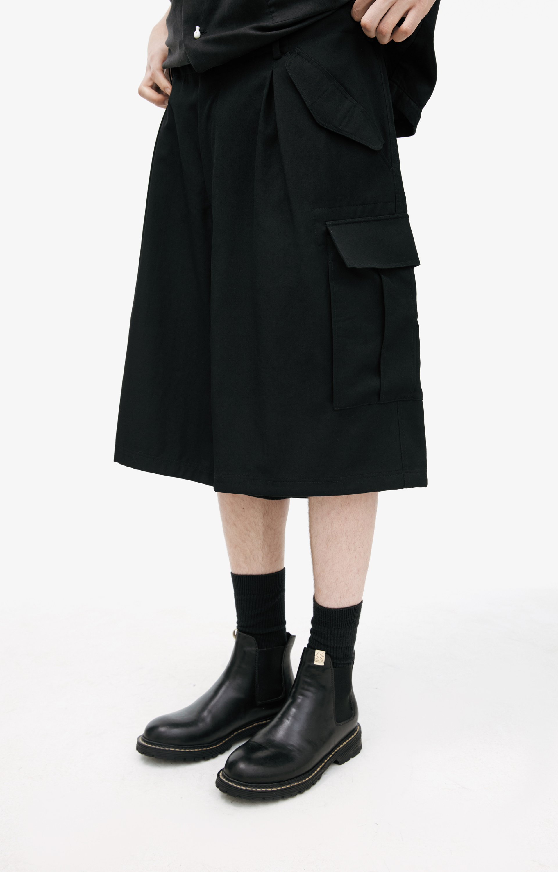 Yohji Yamamoto Шорты карго с карманами