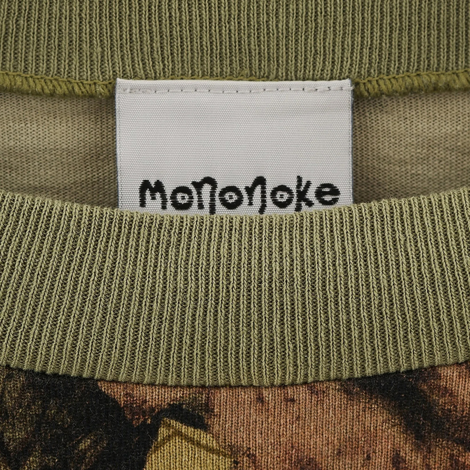 MONONOKE MADE Лонгслив с камуфляжным принтом