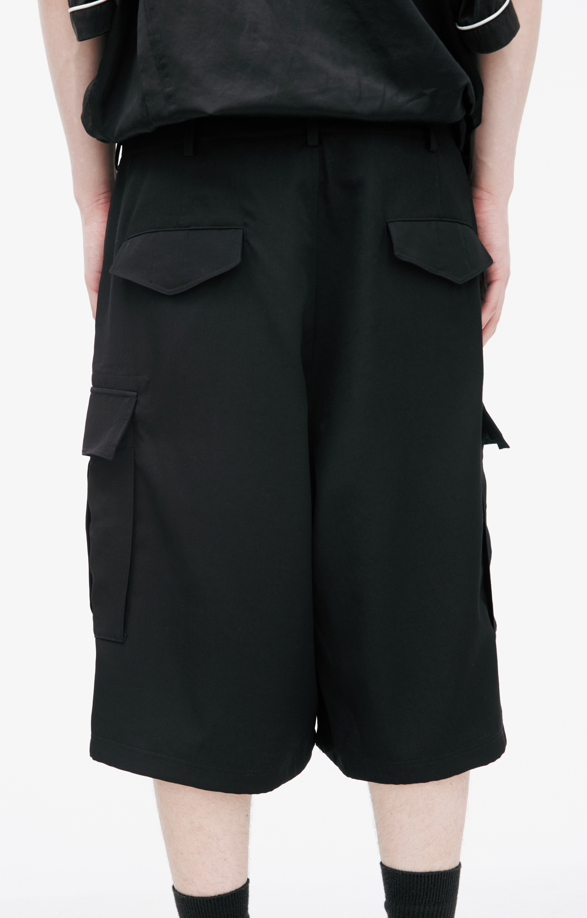 Yohji Yamamoto Шорты карго с карманами