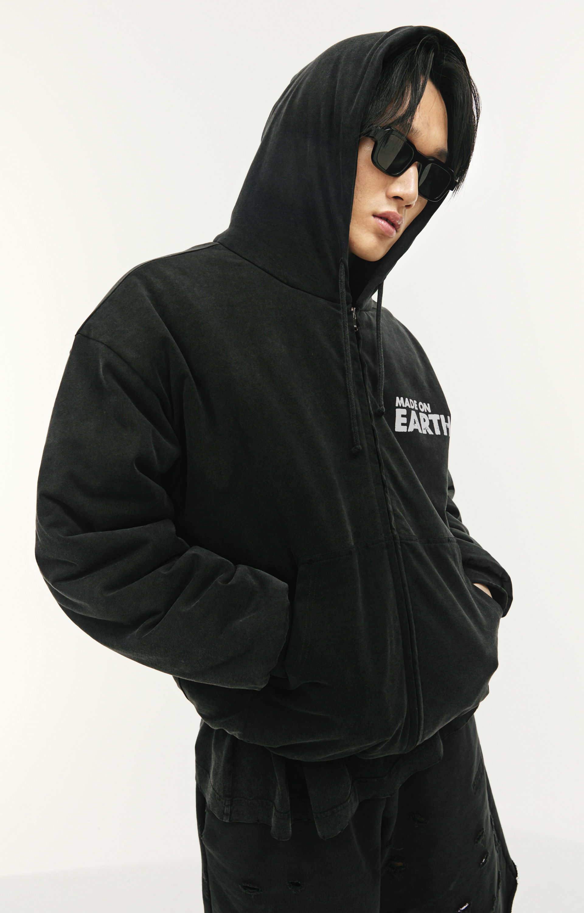 VETEMENTS Бомбер с принтом Made on earth