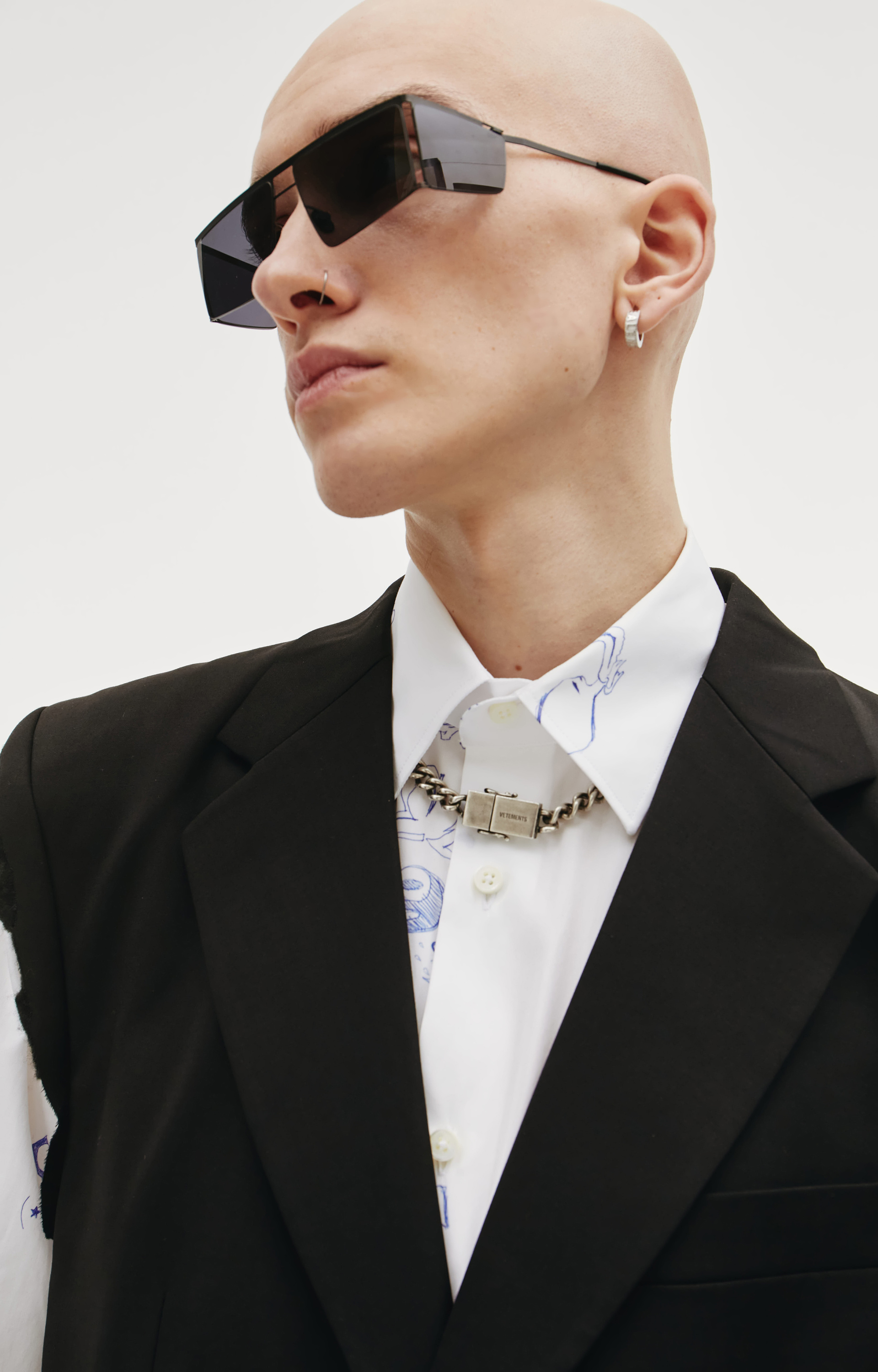 VETEMENTS Черный пиджак без рукавов