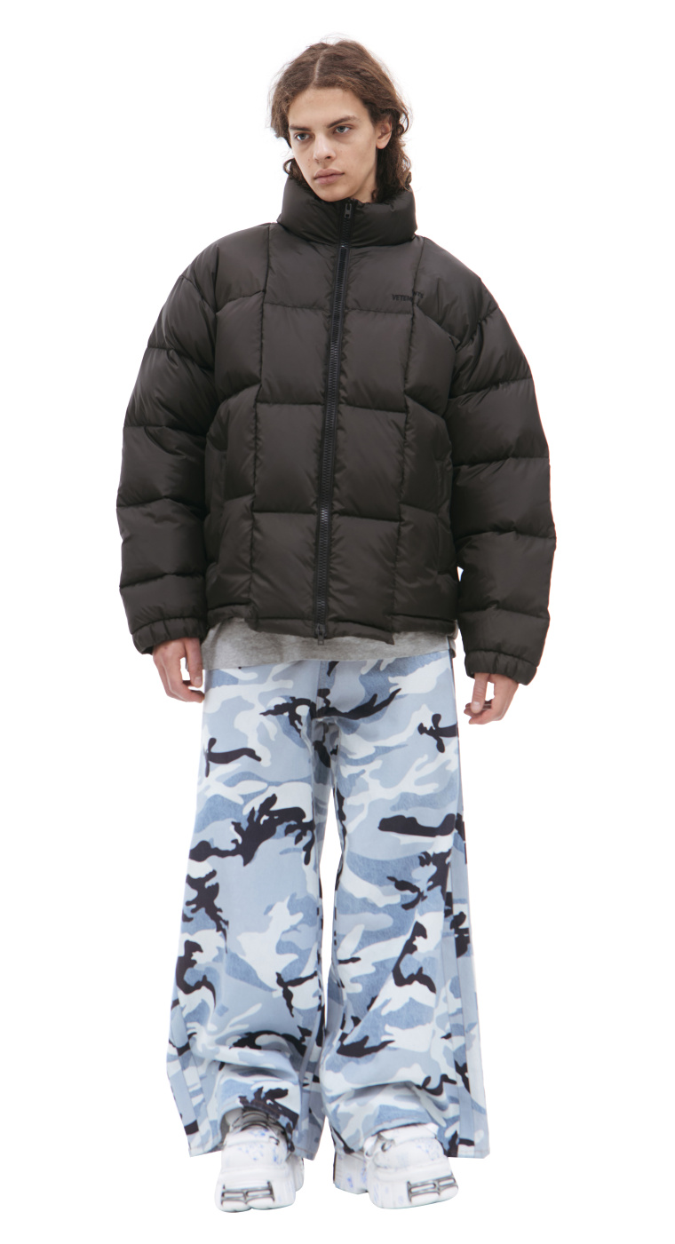 VETEMENTS Пуховик