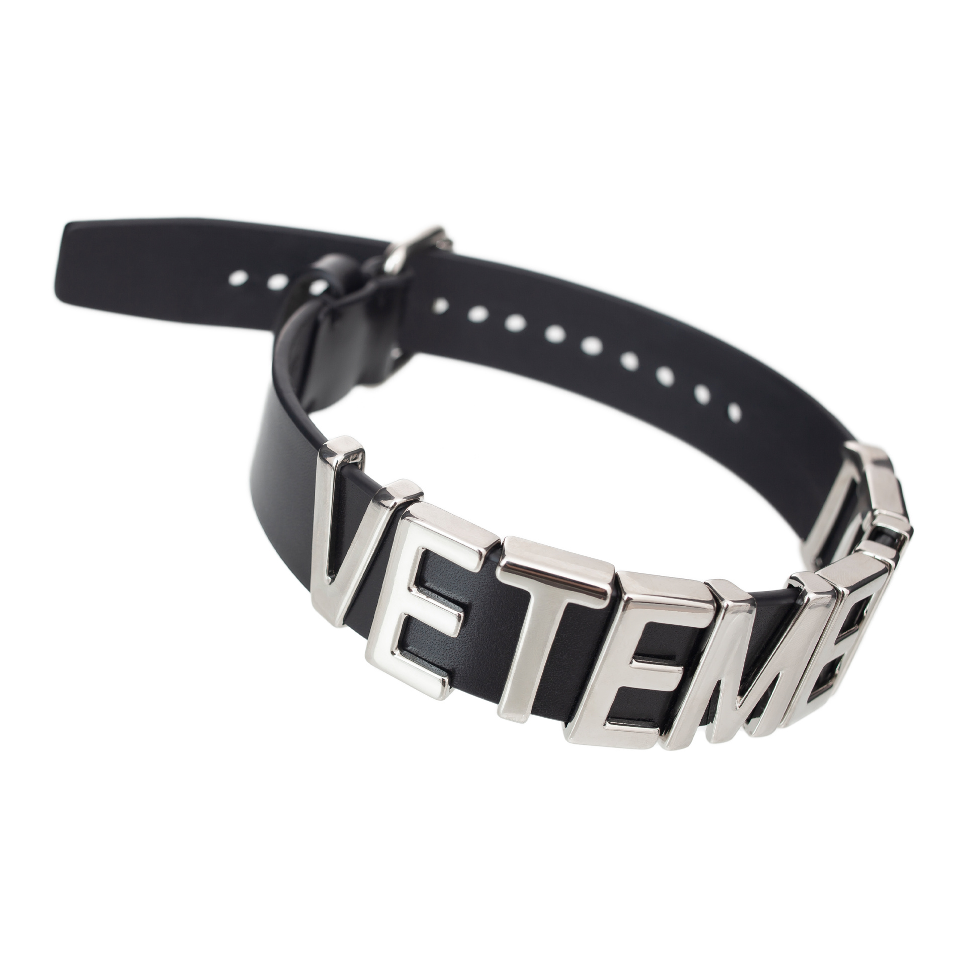 VETEMENTS Кожаный чокер с металлическими буквами