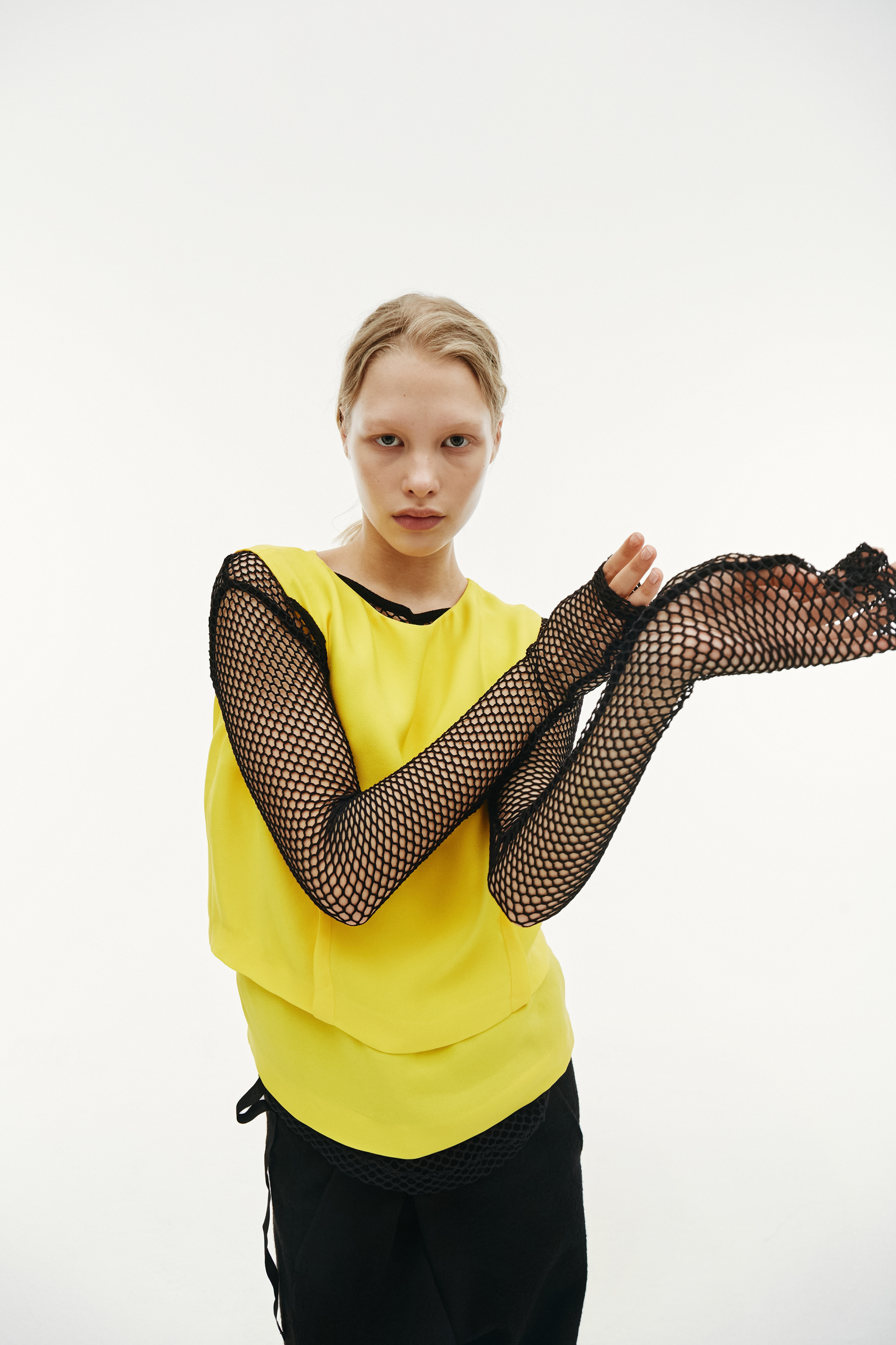 Maison Margiela Двухслойный шелковый топ