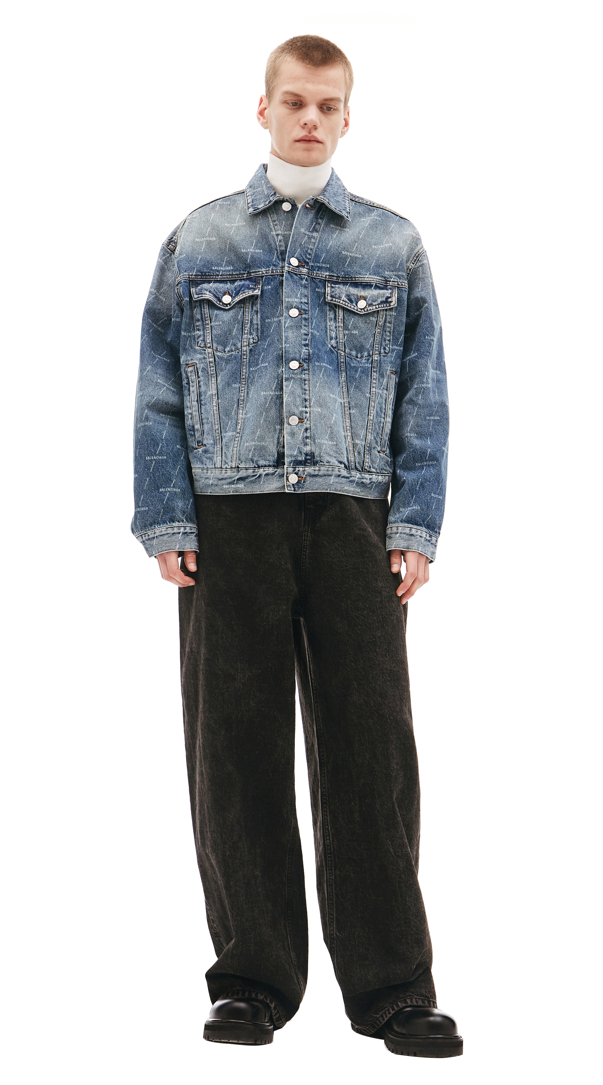 Balenciaga Джинсовая куртка c принтом All Over Logo