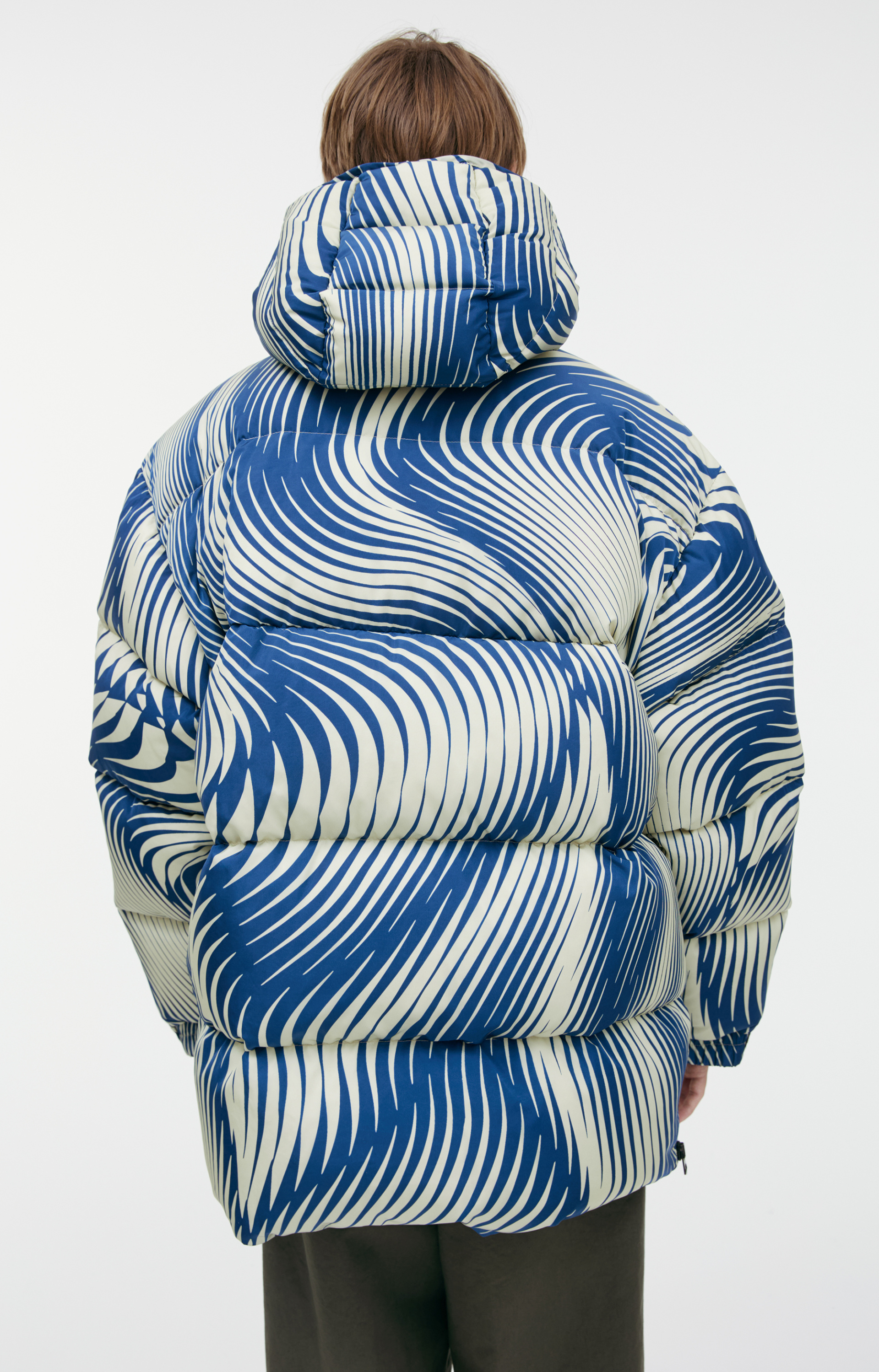 Dries Van Noten Пуховик с монопринтом