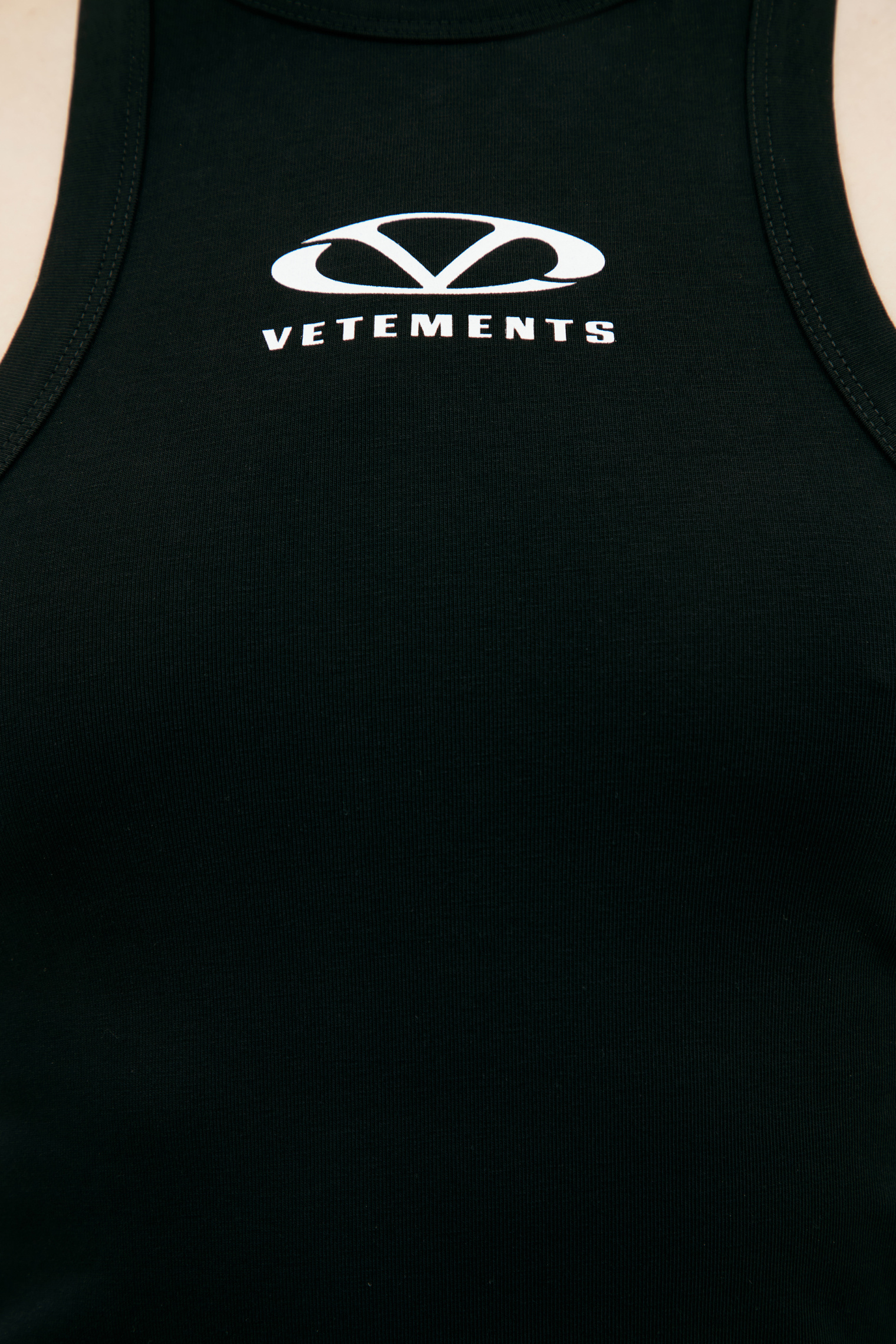VETEMENTS Черное платье с логотипом