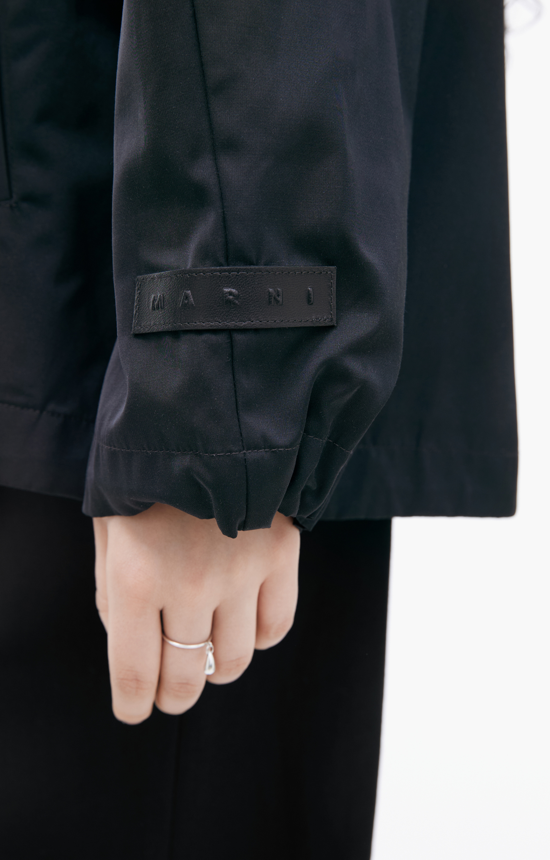 Marni Черная куртка на молнии