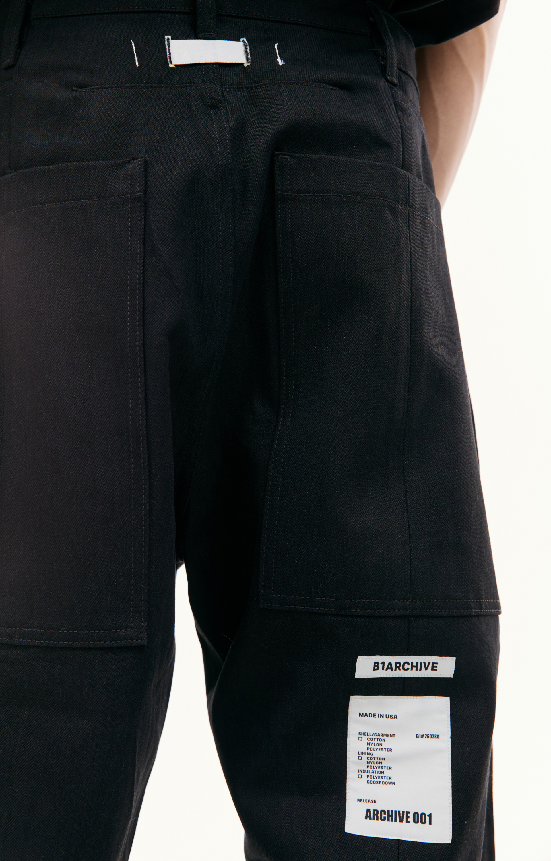 B1ARCHIVE Черные джинсы с патчем