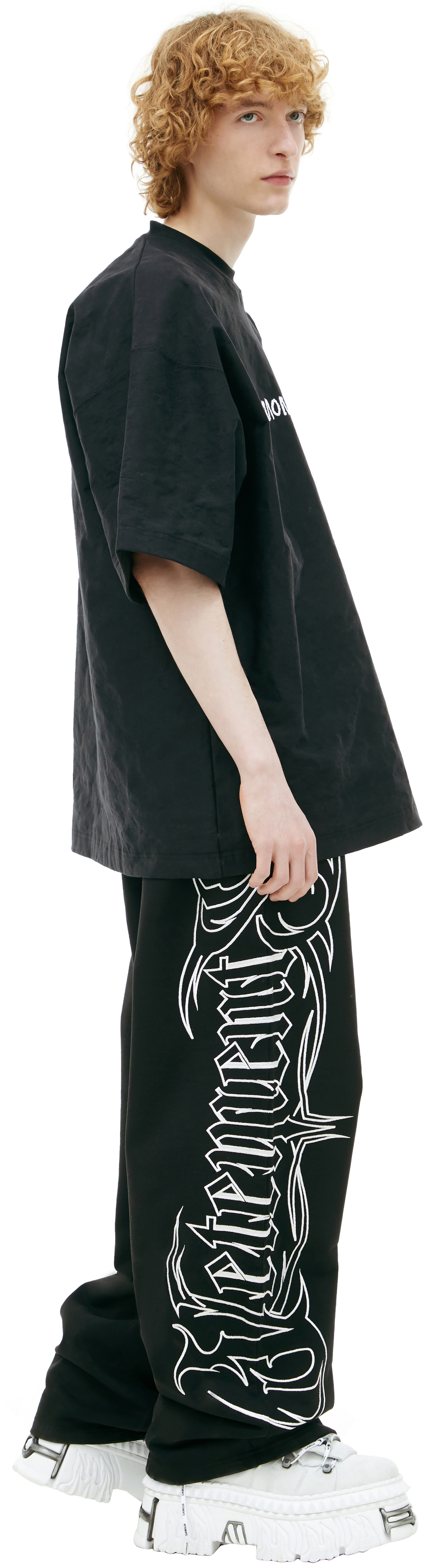 VETEMENTS Футболка с принтом \'NOT MOMS\'