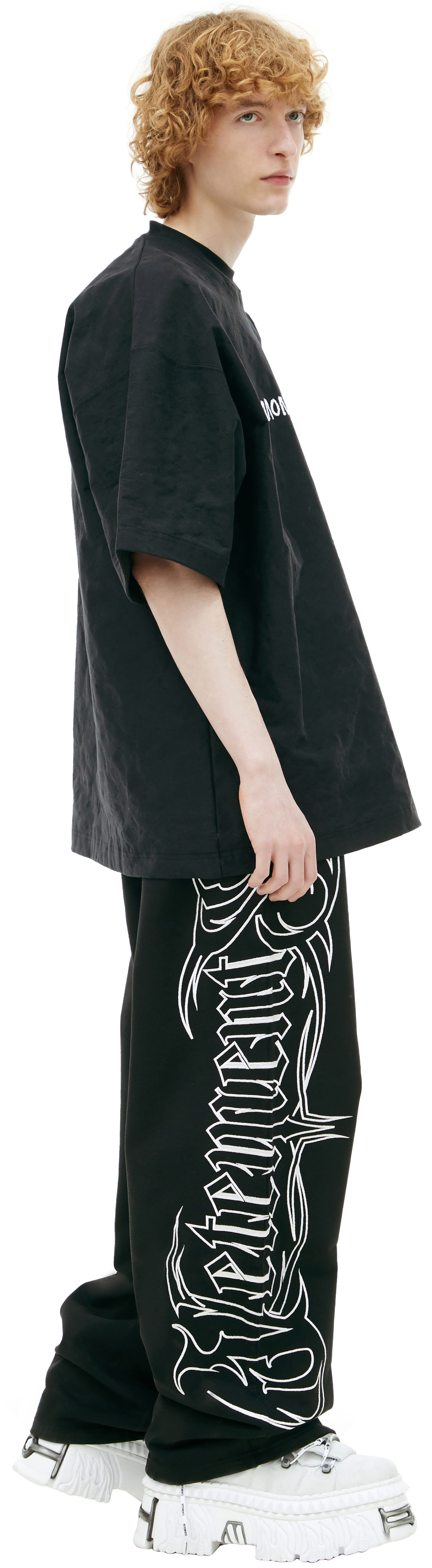 VETEMENTS Футболка с принтом \'NOT MOMS\'