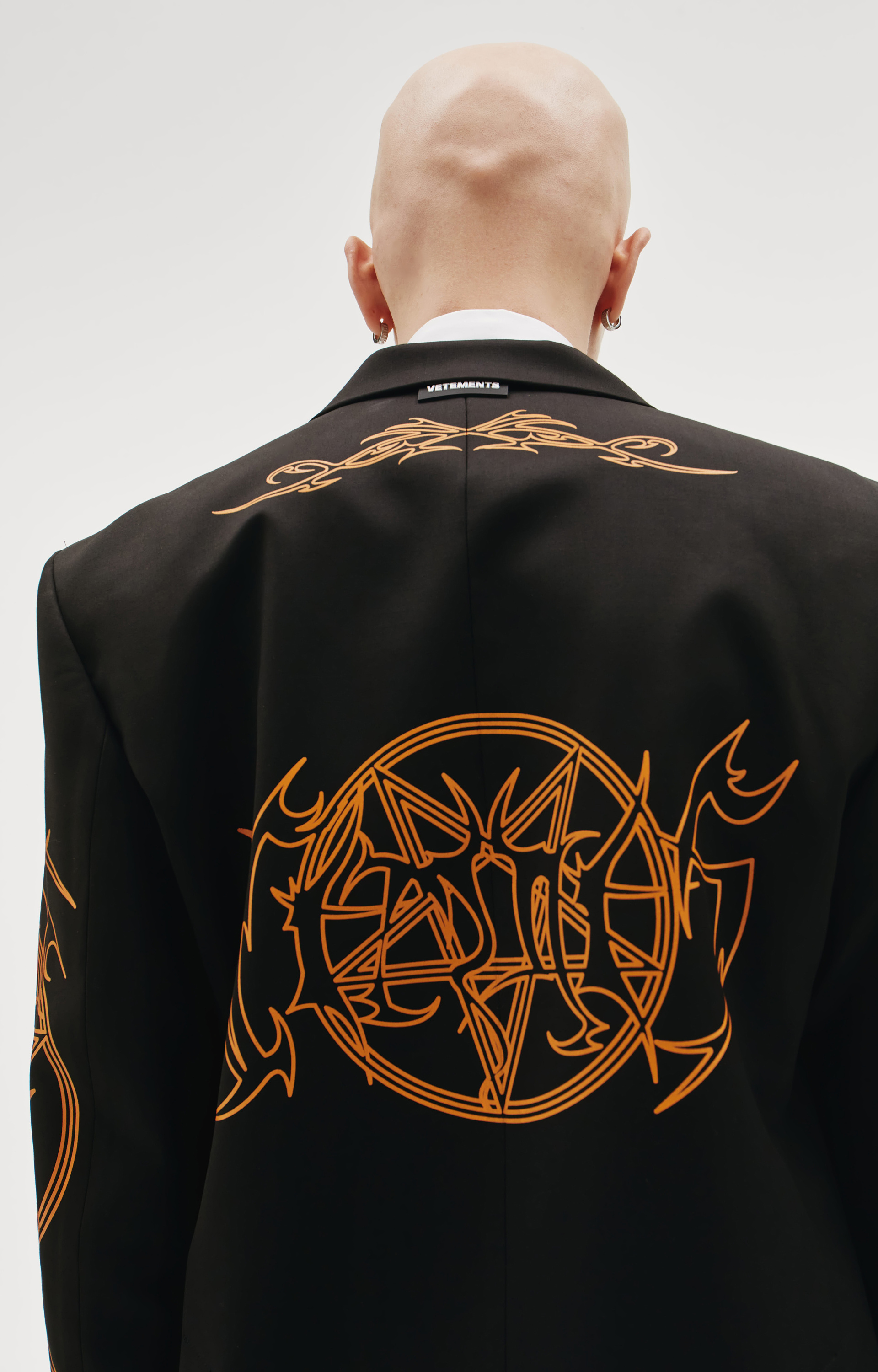 VETEMENTS Оверсайз жакет с принтами Trible