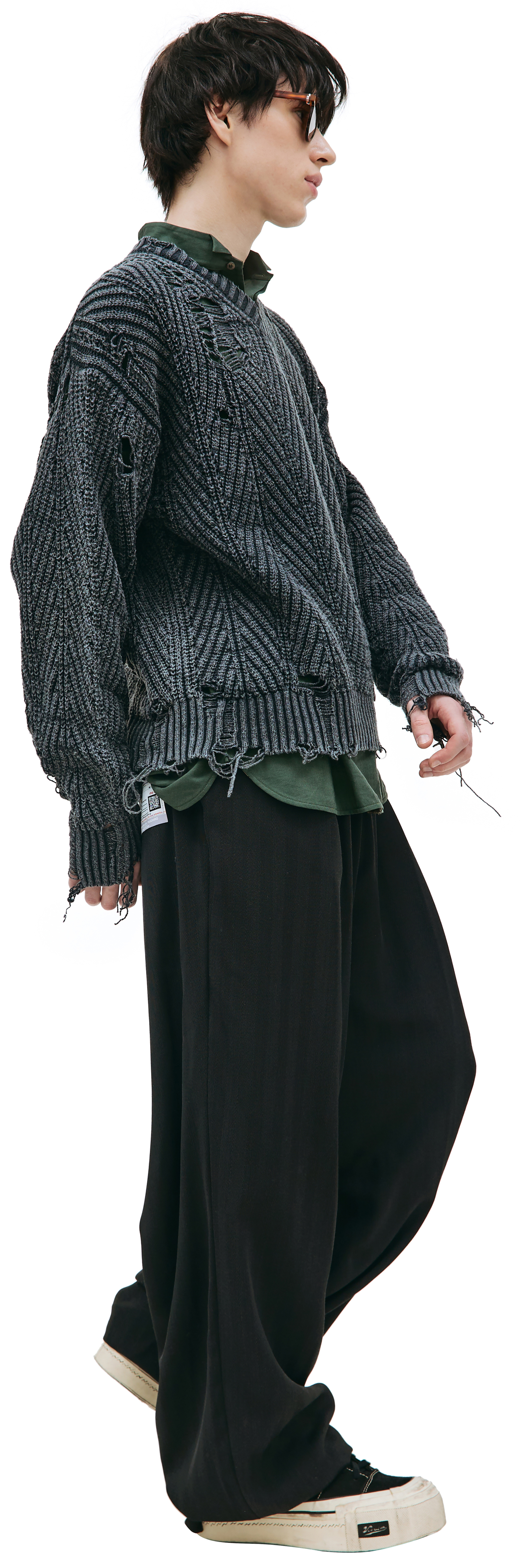 Maison Mihara Yasuhiro Рваный свитер с V-вырезом