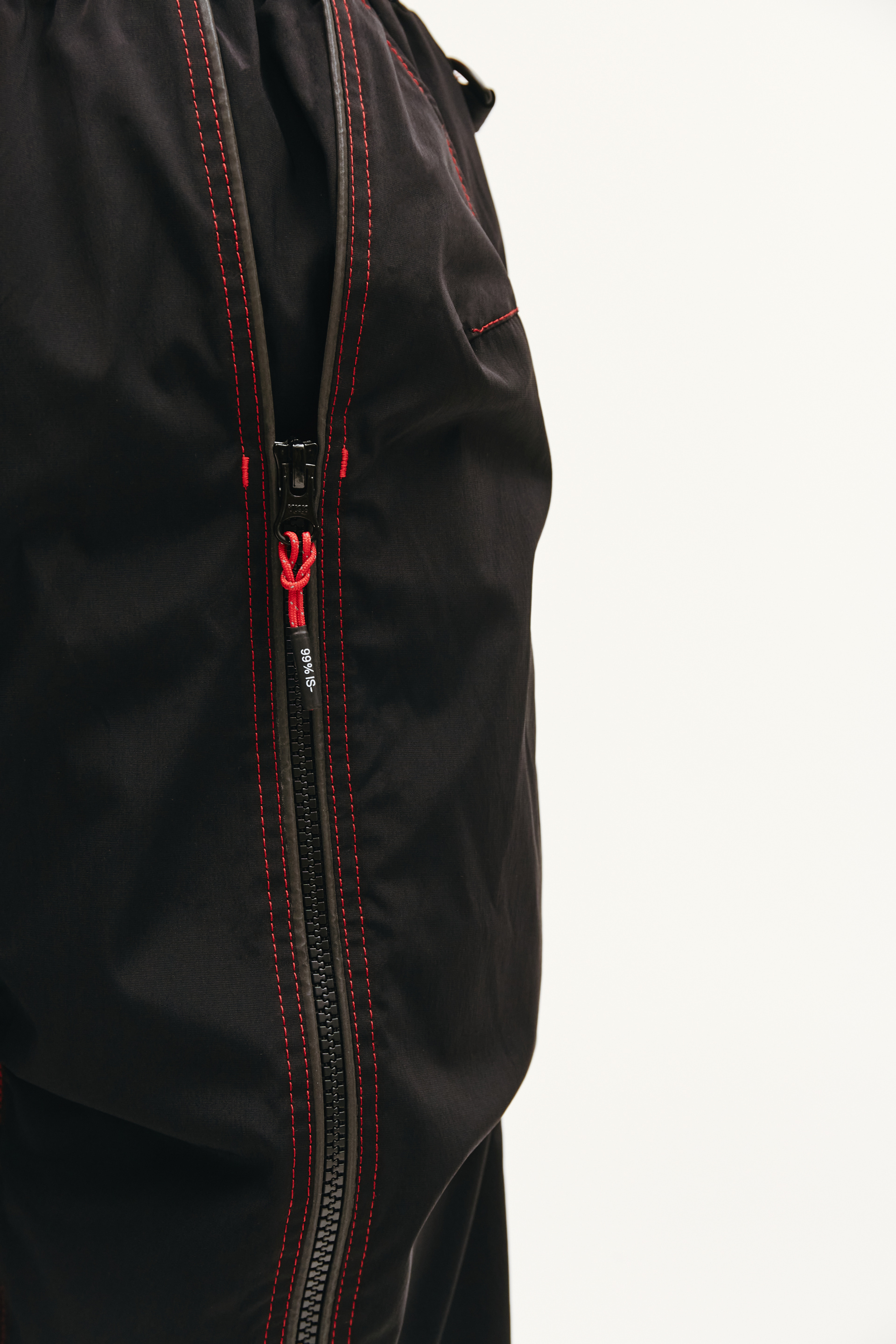 99% IS Черные брюки с молниями