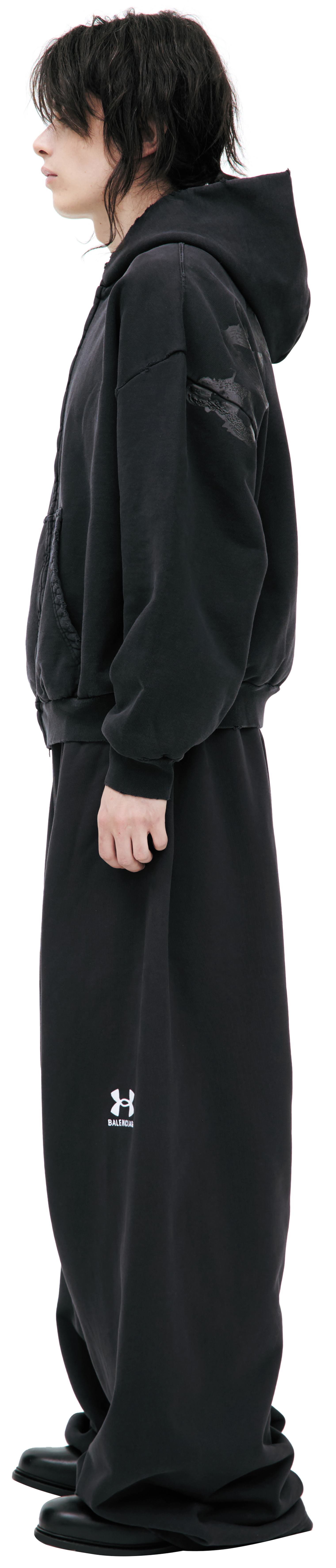 Balenciaga Худи-803264/TRVU1/1041 принт лого краской на спине, на молнии. выстир черн