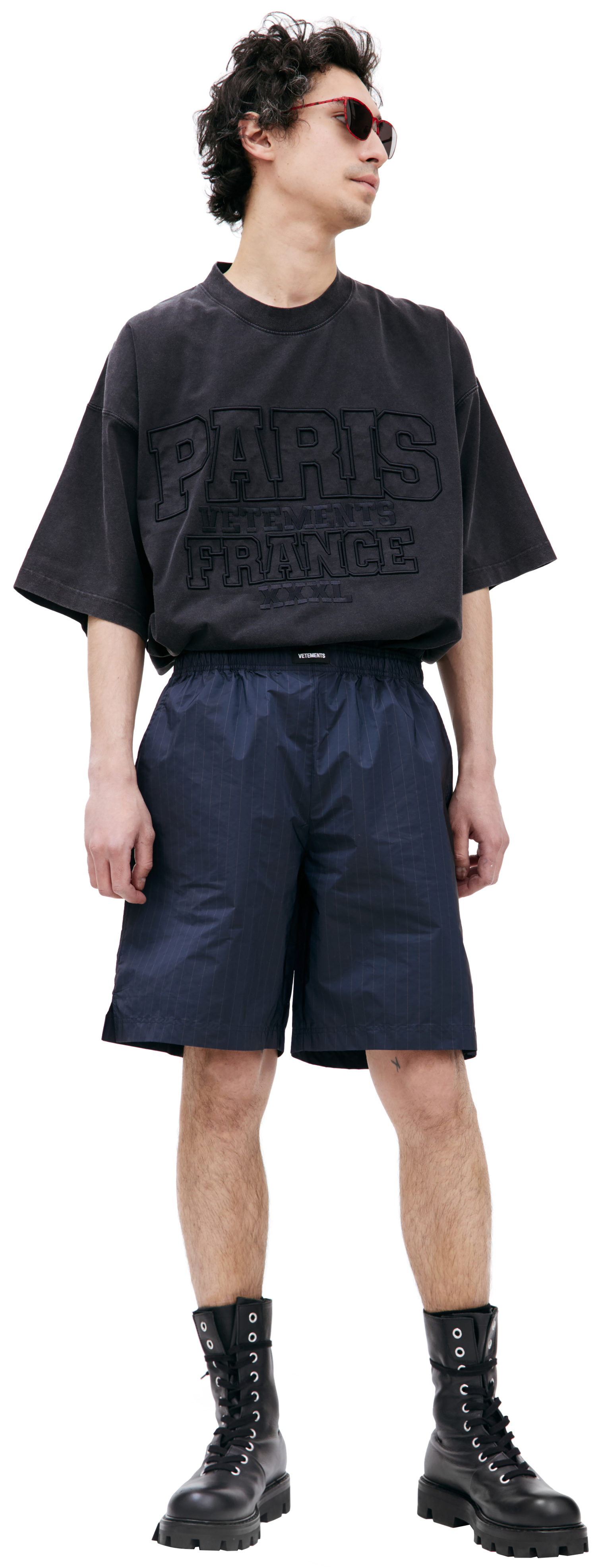 VETEMENTS Шорты в полоску с логотипом