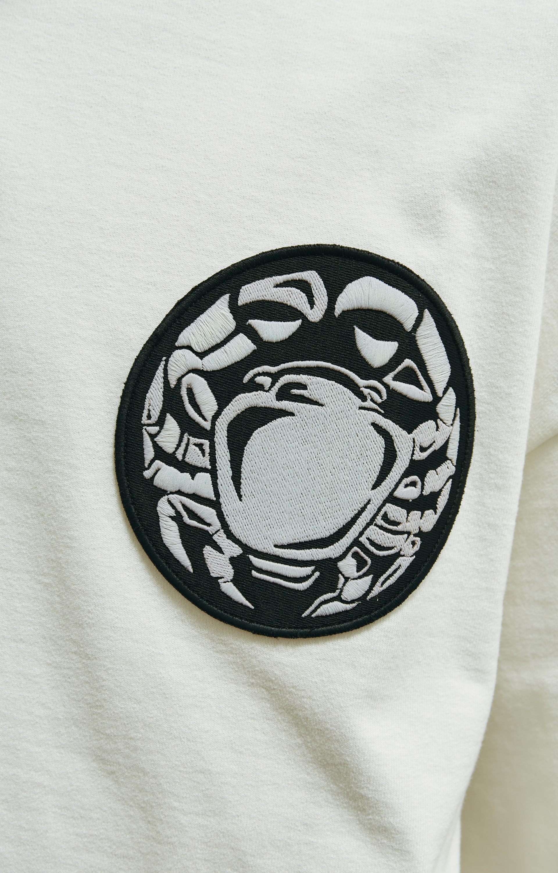 Jil Sander Оверсайз футболка с нашивкой Рак