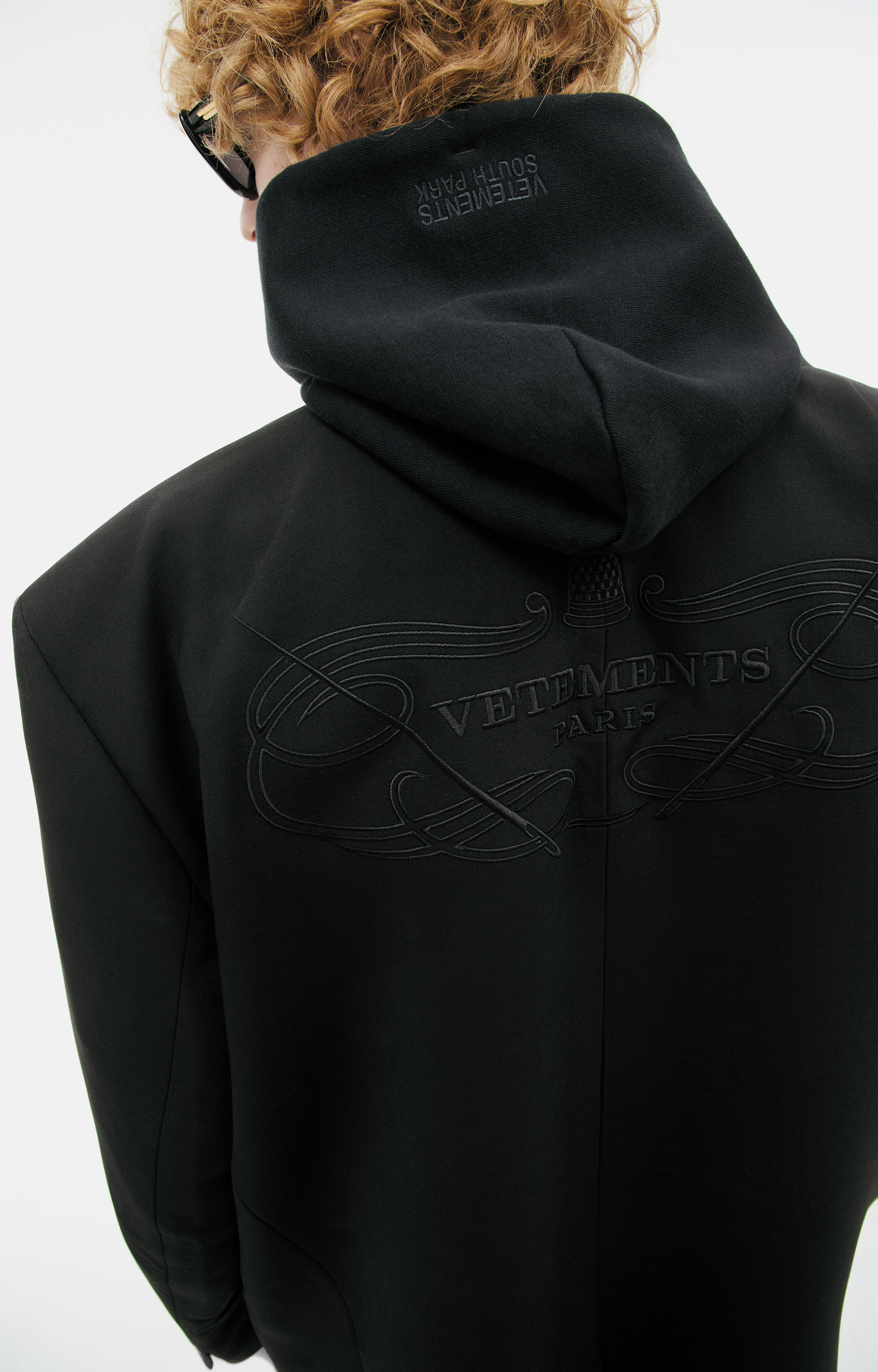 VETEMENTS Пиджак с вышивкой