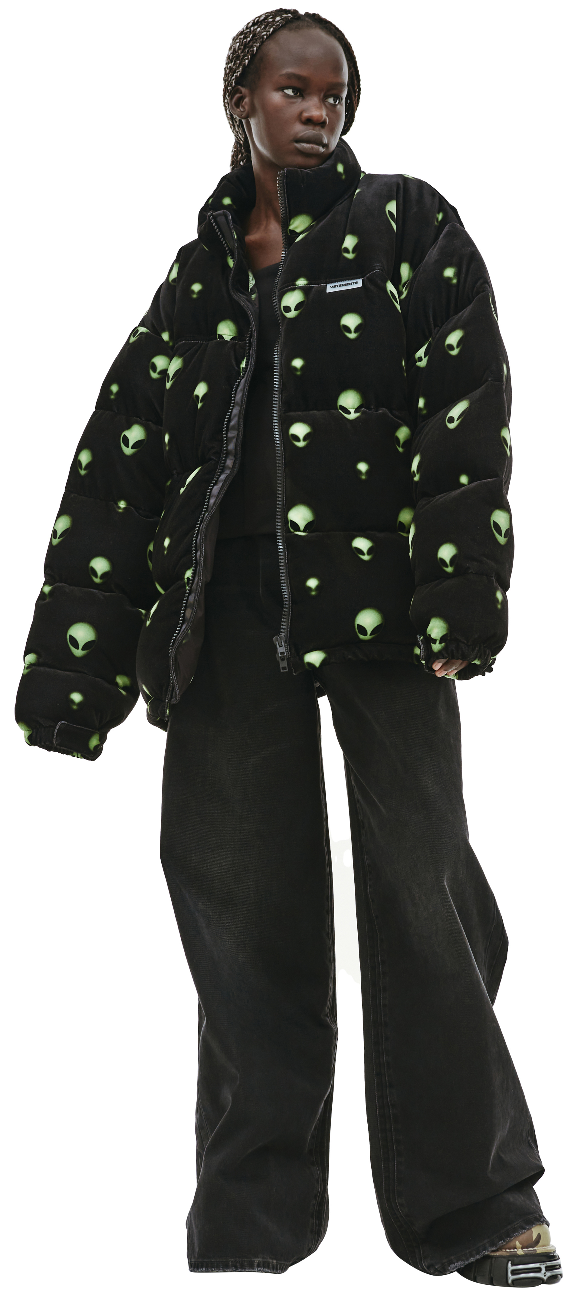VETEMENTS Бархатный пуховик с принтом