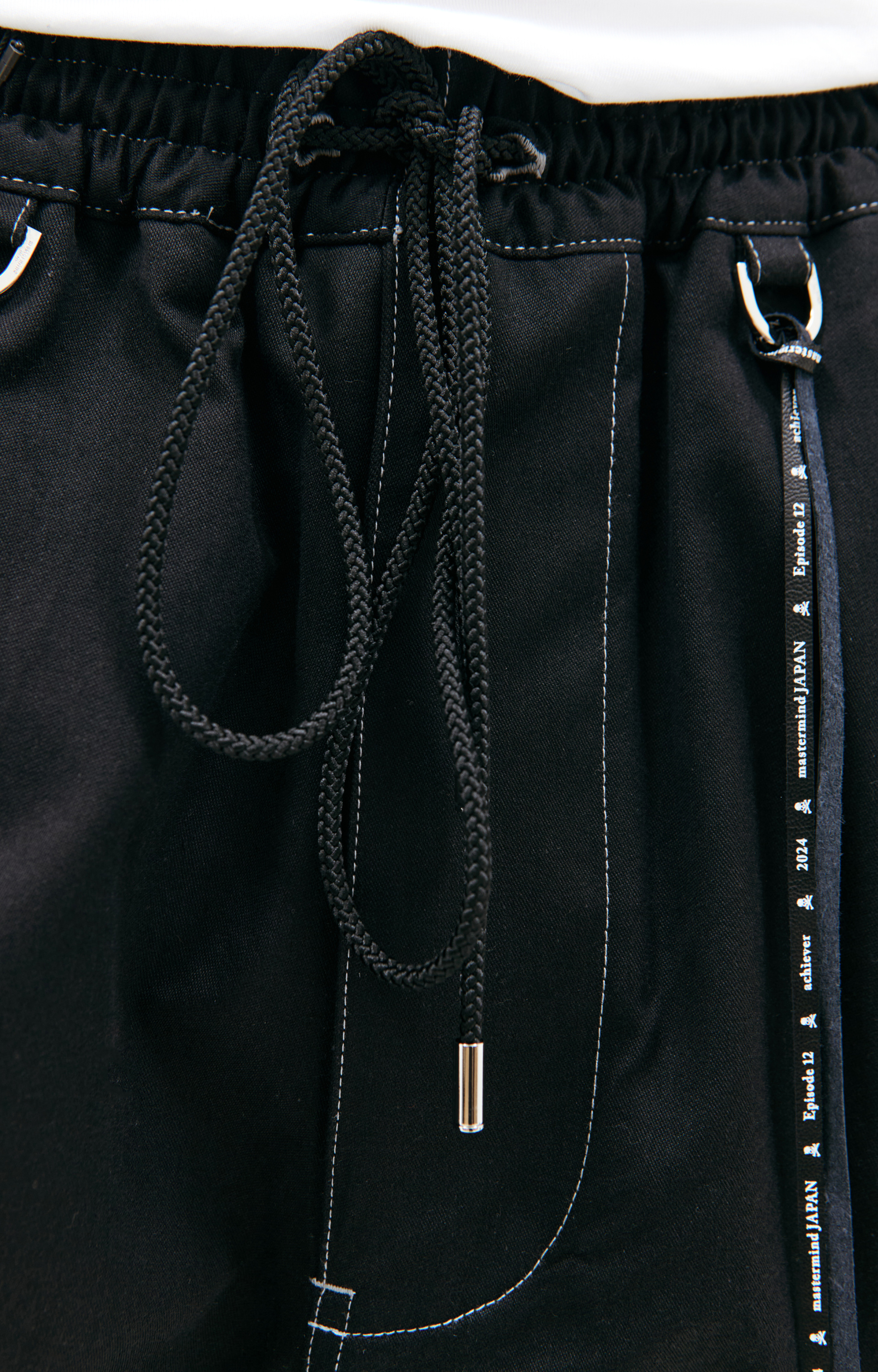 Mastermind WORLD Черные шорты карго с лентами