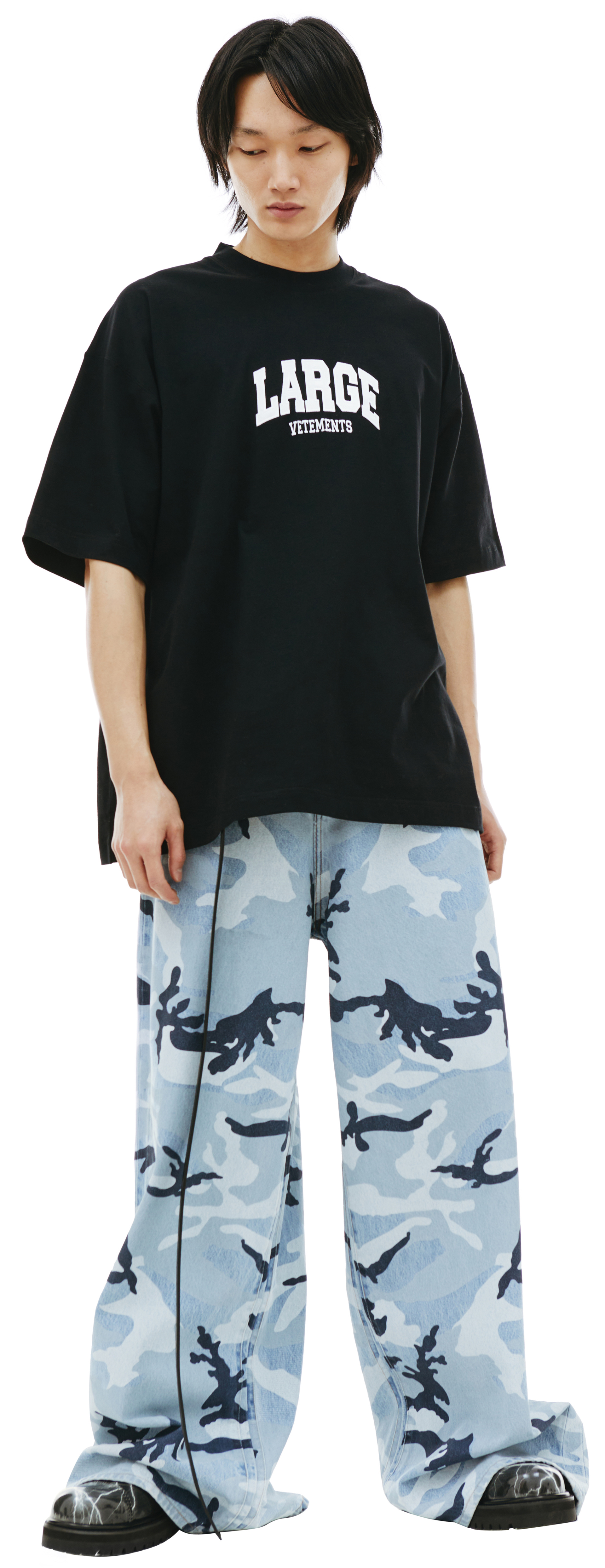 VETEMENTS Оверсайз футболка с вышивкой \'Large\'