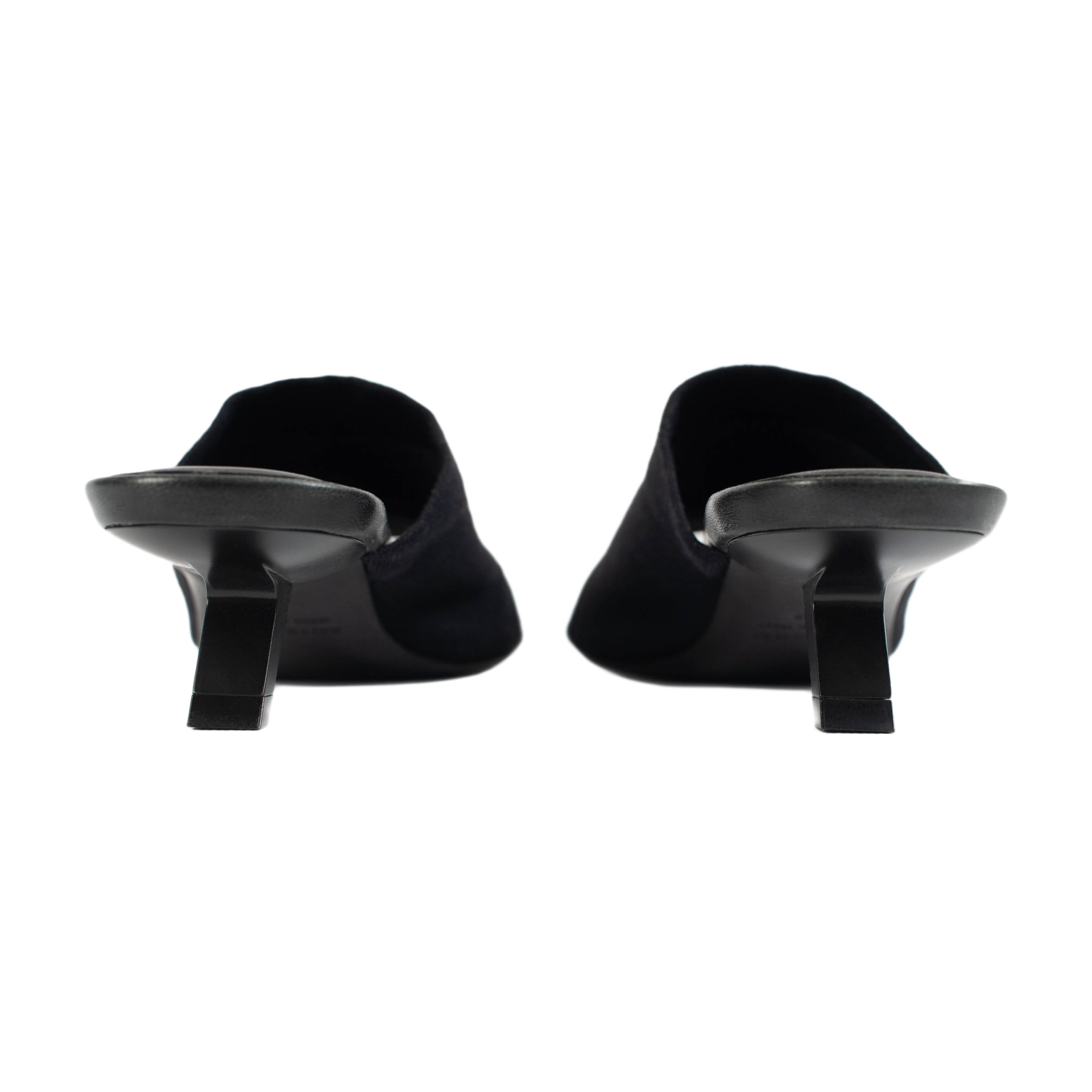 Balenciaga Mюли Void со скошенным каблуком