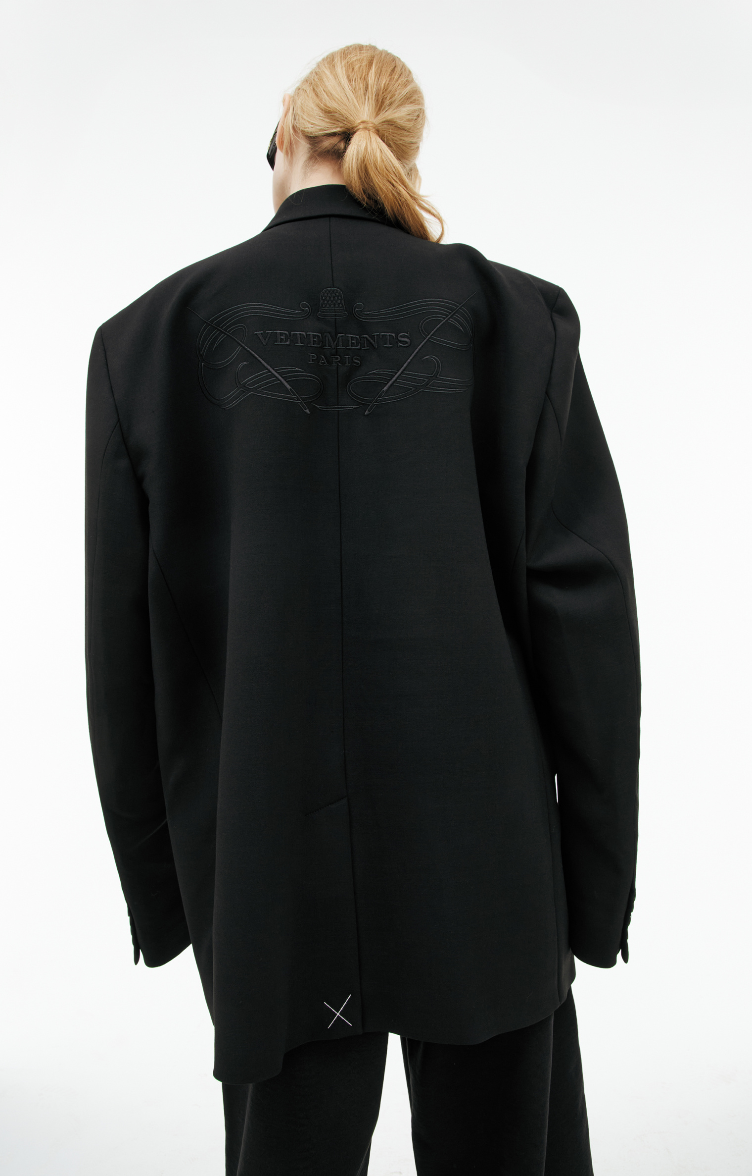 VETEMENTS Пиджак с вышивкой