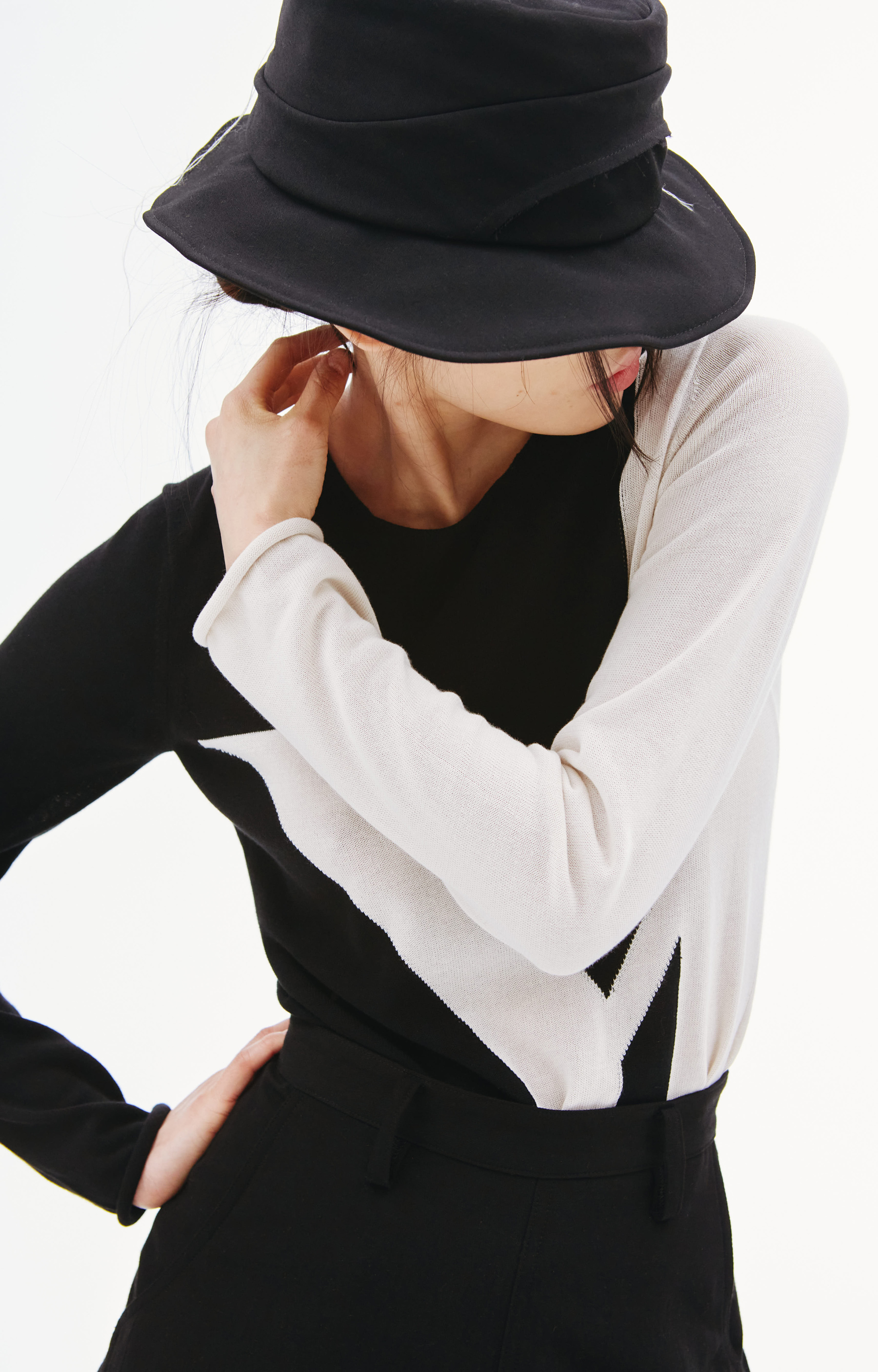 Y\'s Черный пуловер из хлопка