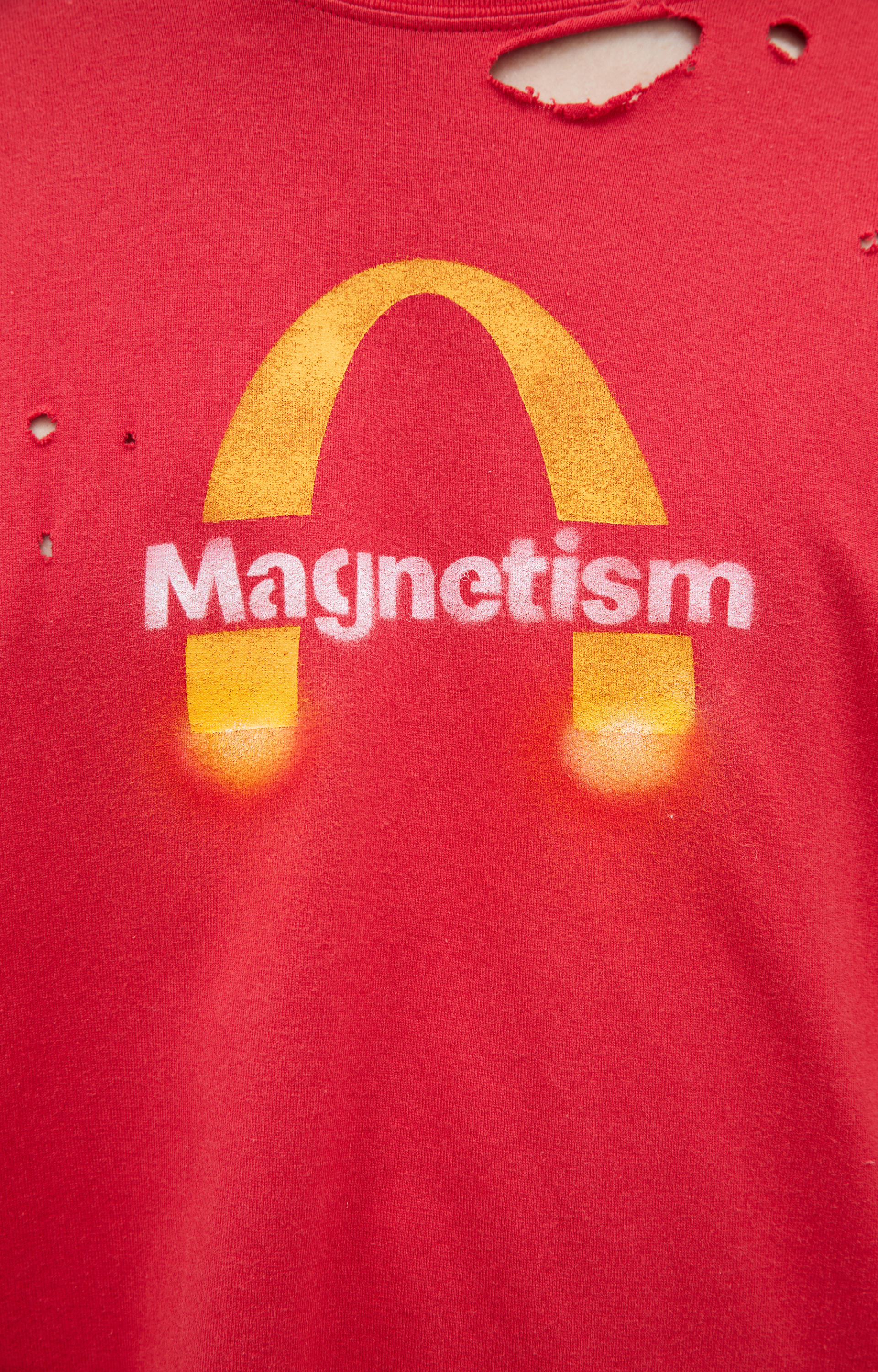 Doublet Рваный лонгслив \'Magnetism\'