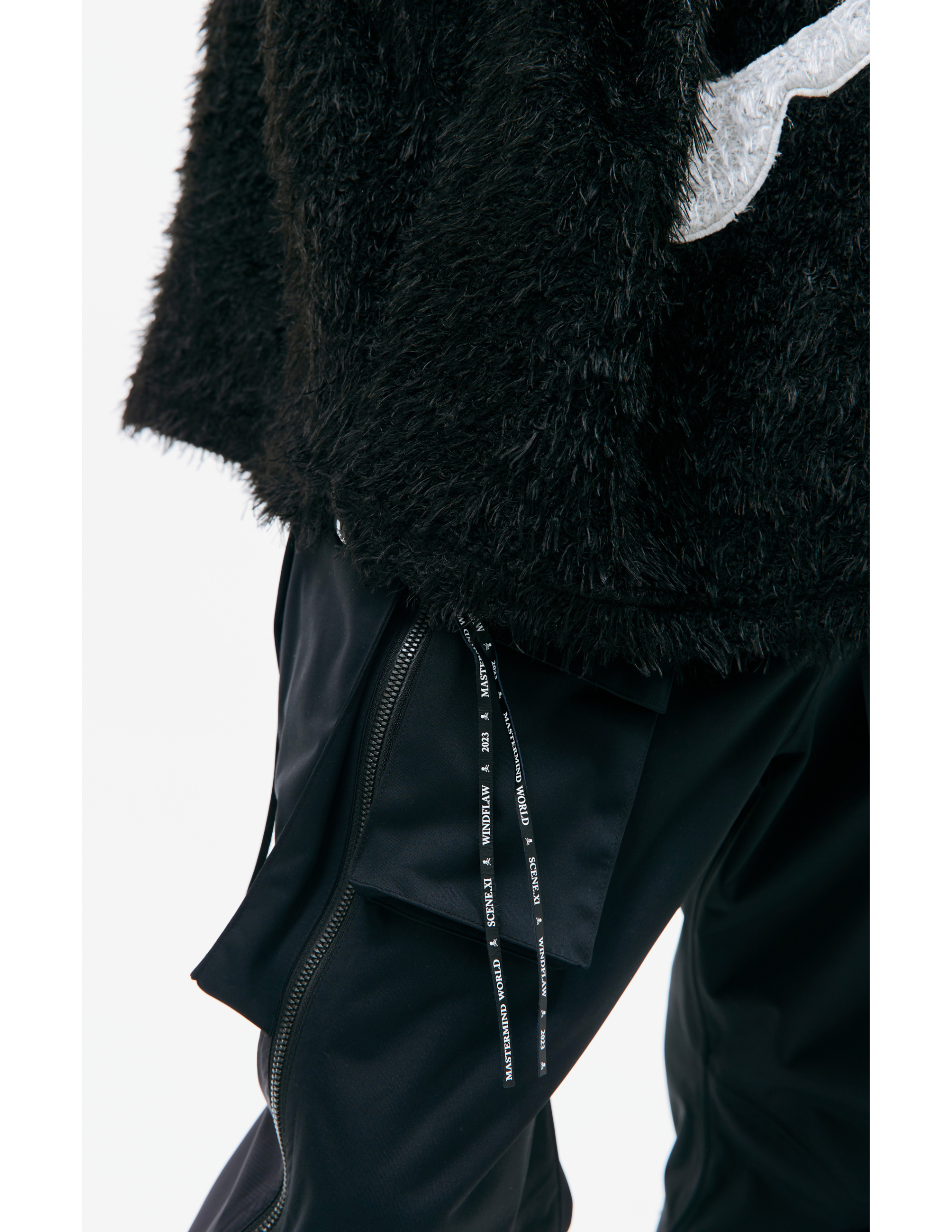 Mastermind WORLD Свитер-MW23S11-SW002-606/BLACK огромный белый череп на спине, мохровый, черный