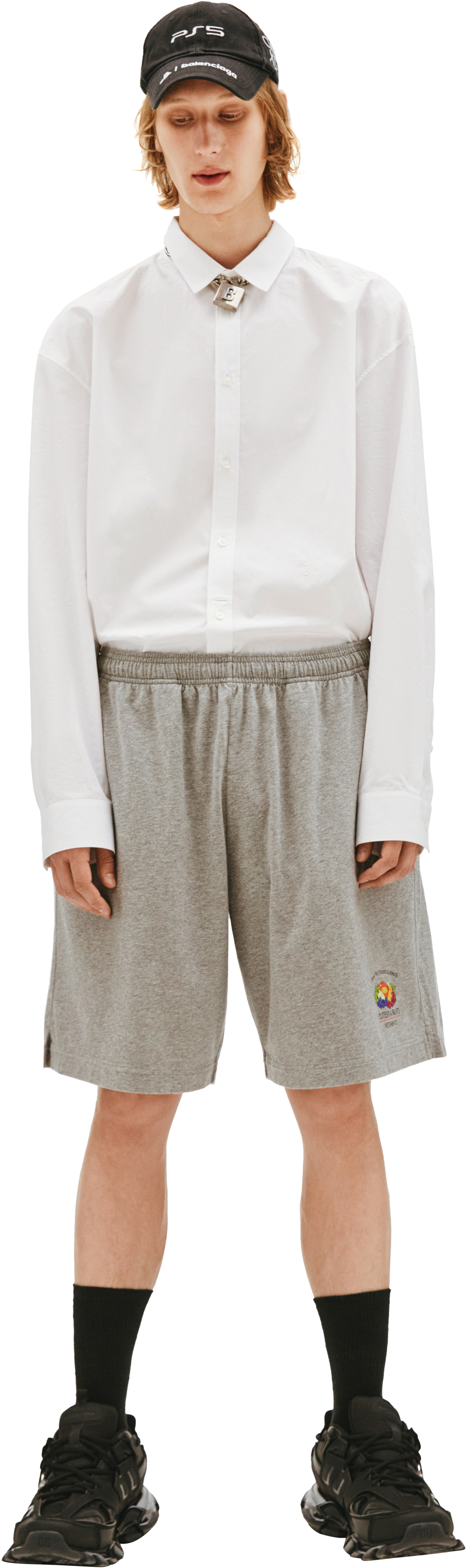 VETEMENTS Серые шорты с патчем