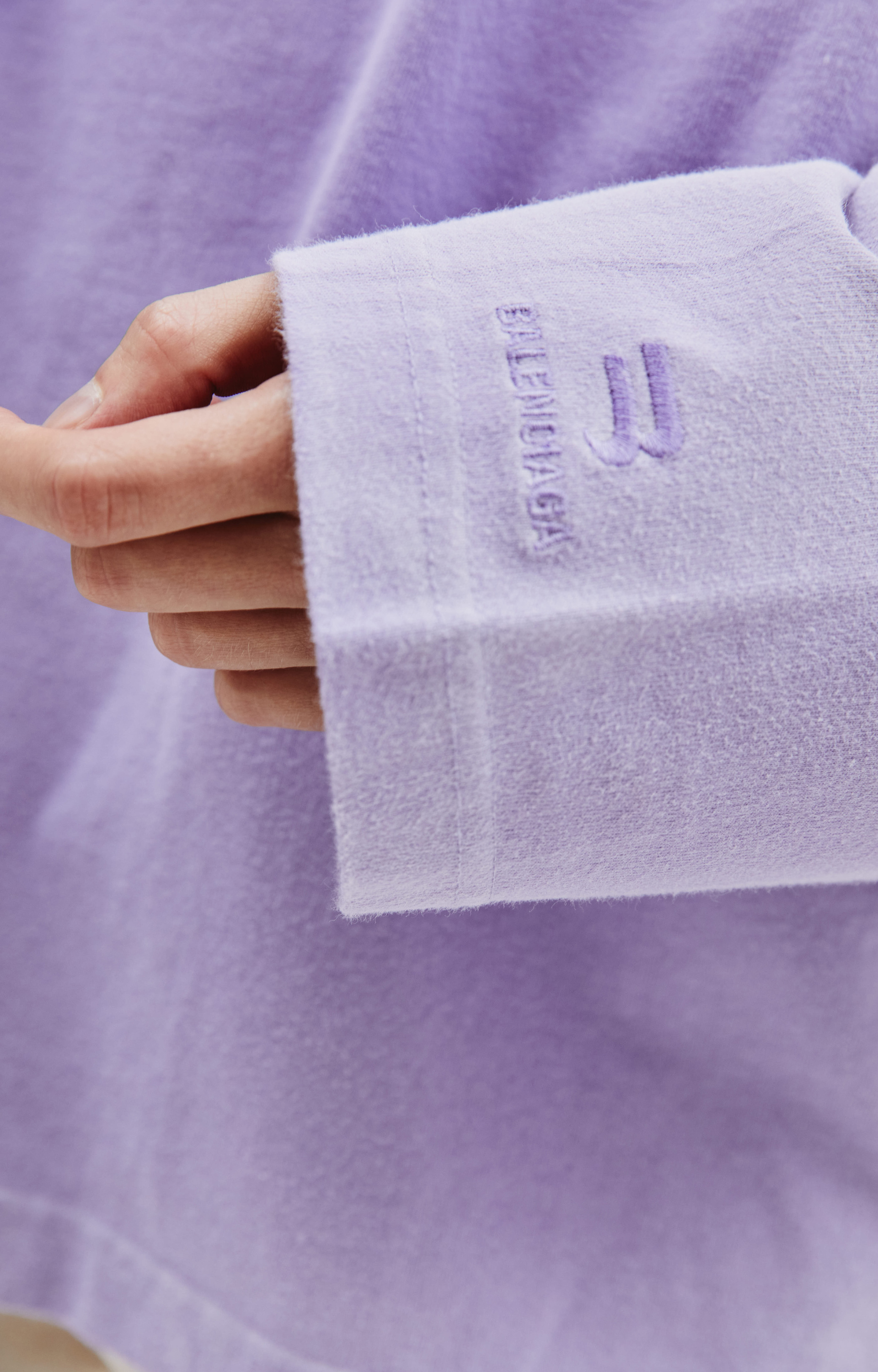 Balenciaga Лонгслив из хлопка с мини-вышивкой