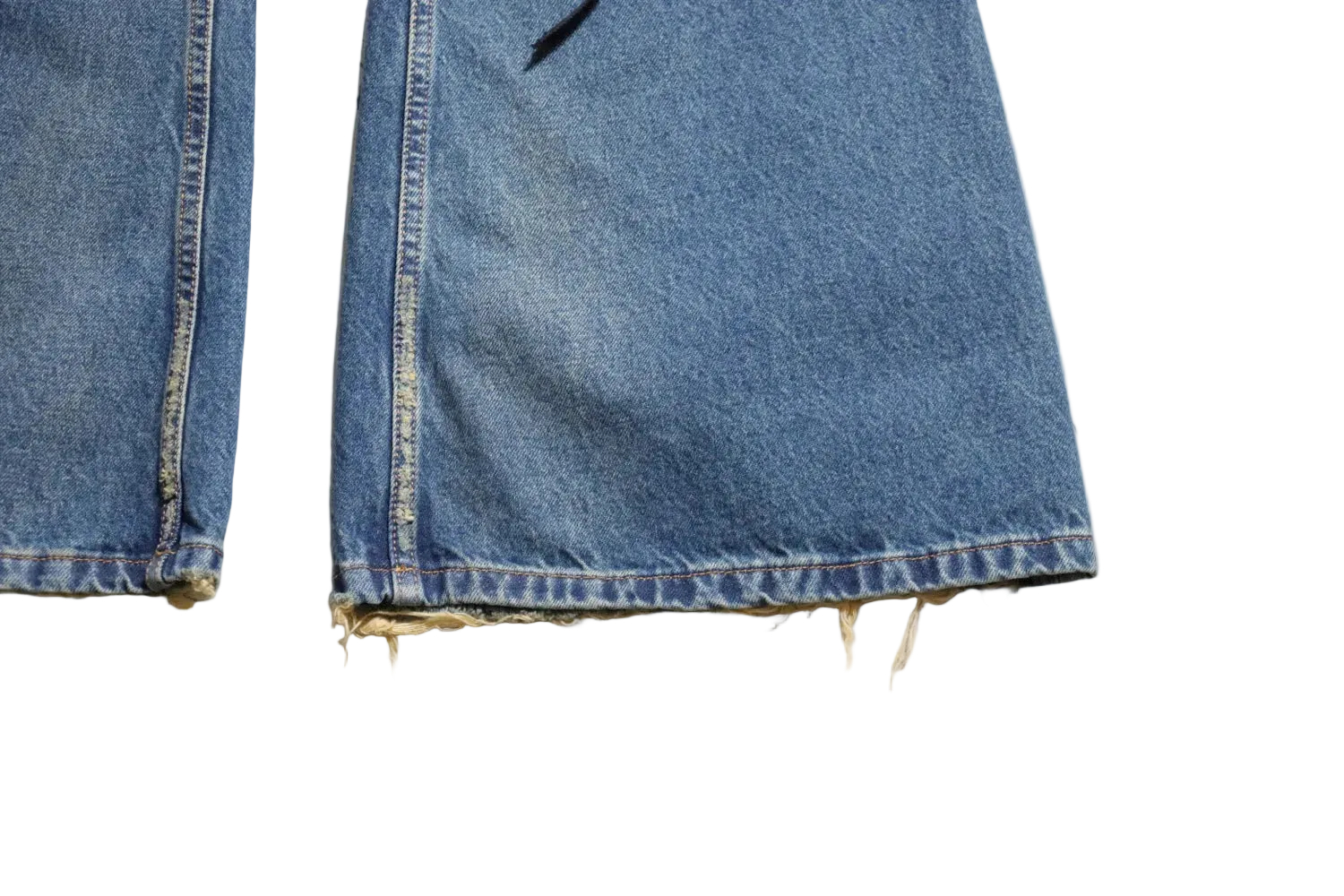 Ann Demeulemeester Расклешенные джинсы с потертостями