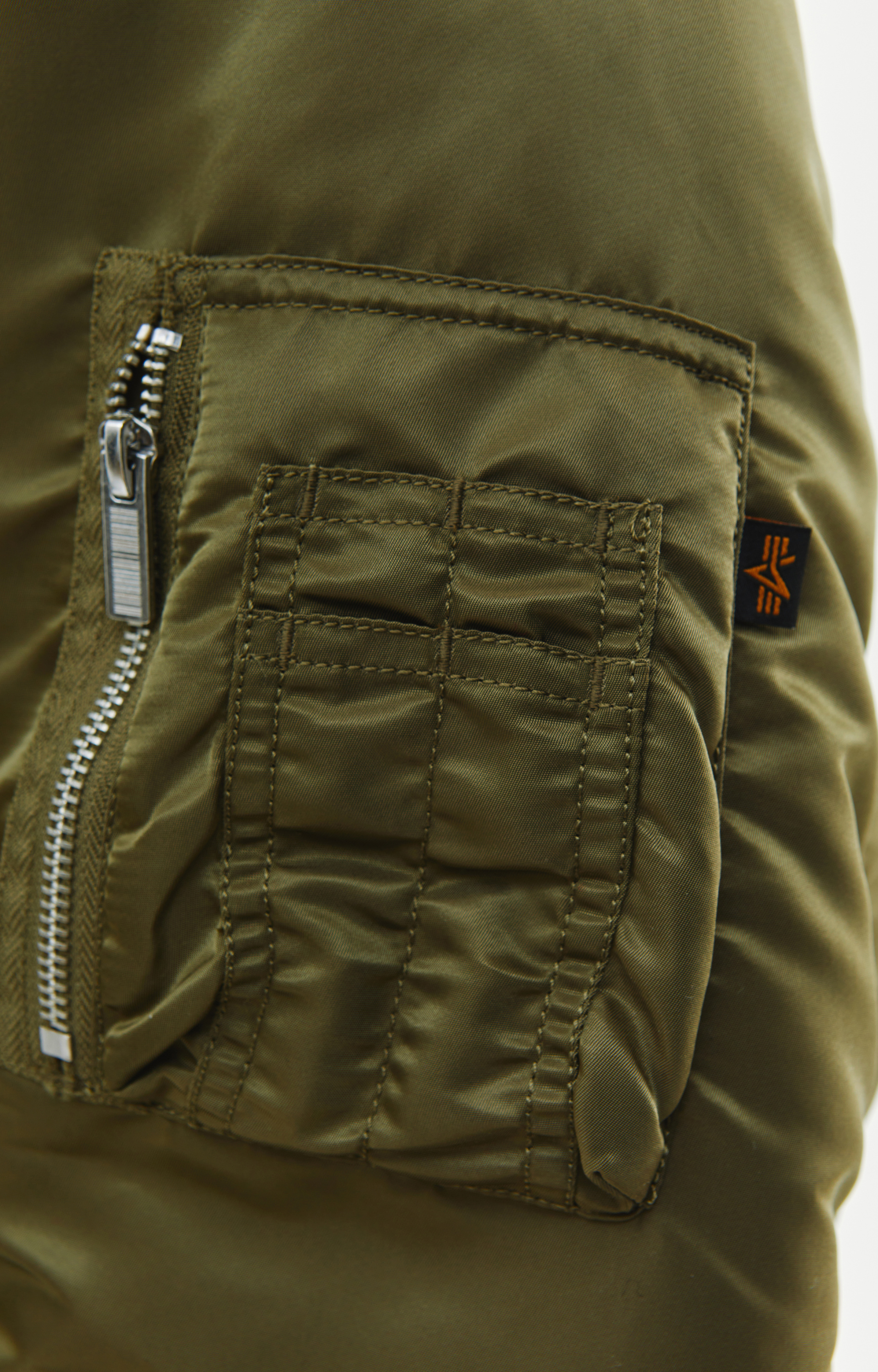 VTMNTS Укороченный бомбер VTMNTS x Alpha Industries