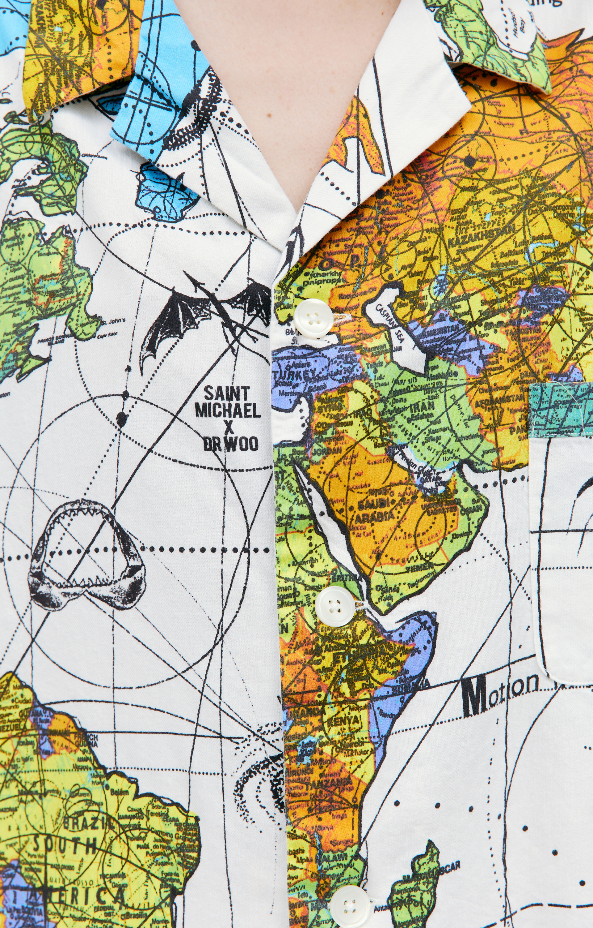 Saint Michael Оверсайз рубашка Saint Michael x Dr. Woo с картой мира