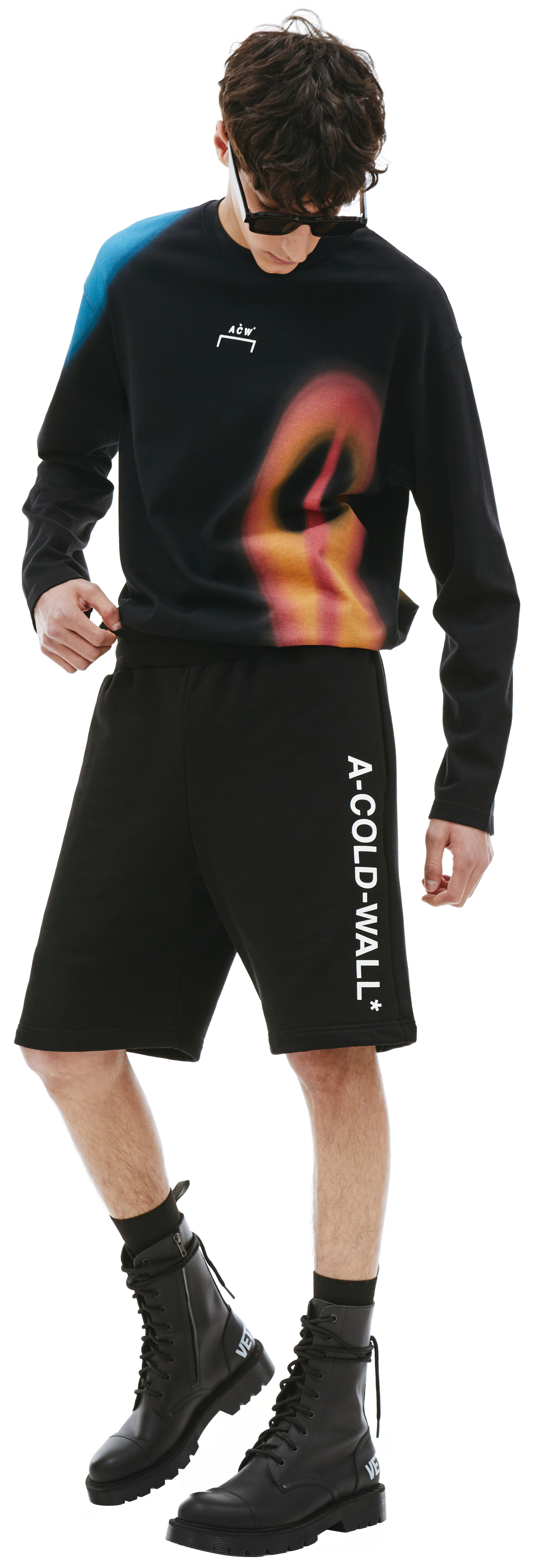 A-COLD-WALL* Шорты с контрастным логотипом