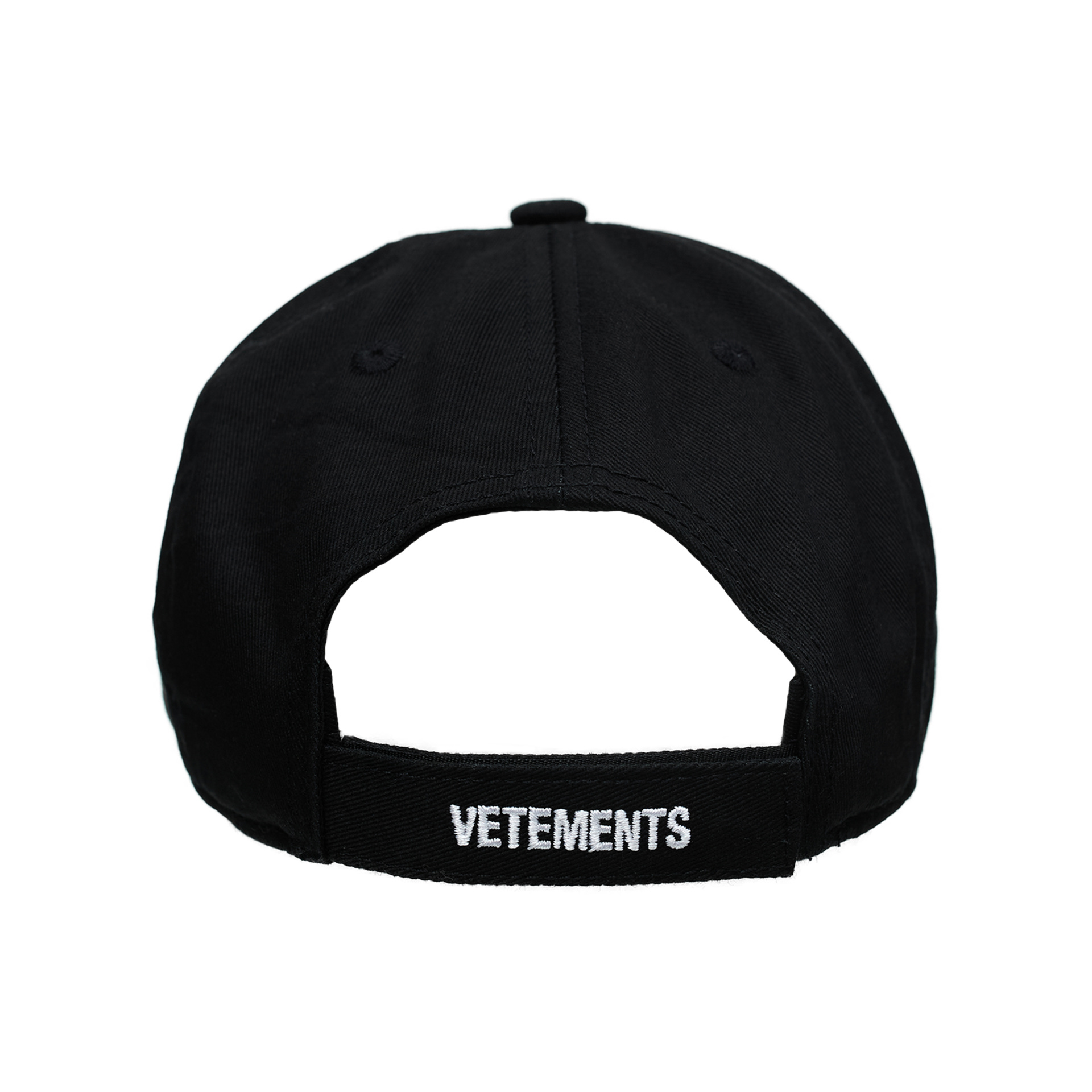 VETEMENTS Кепка с вышивкой