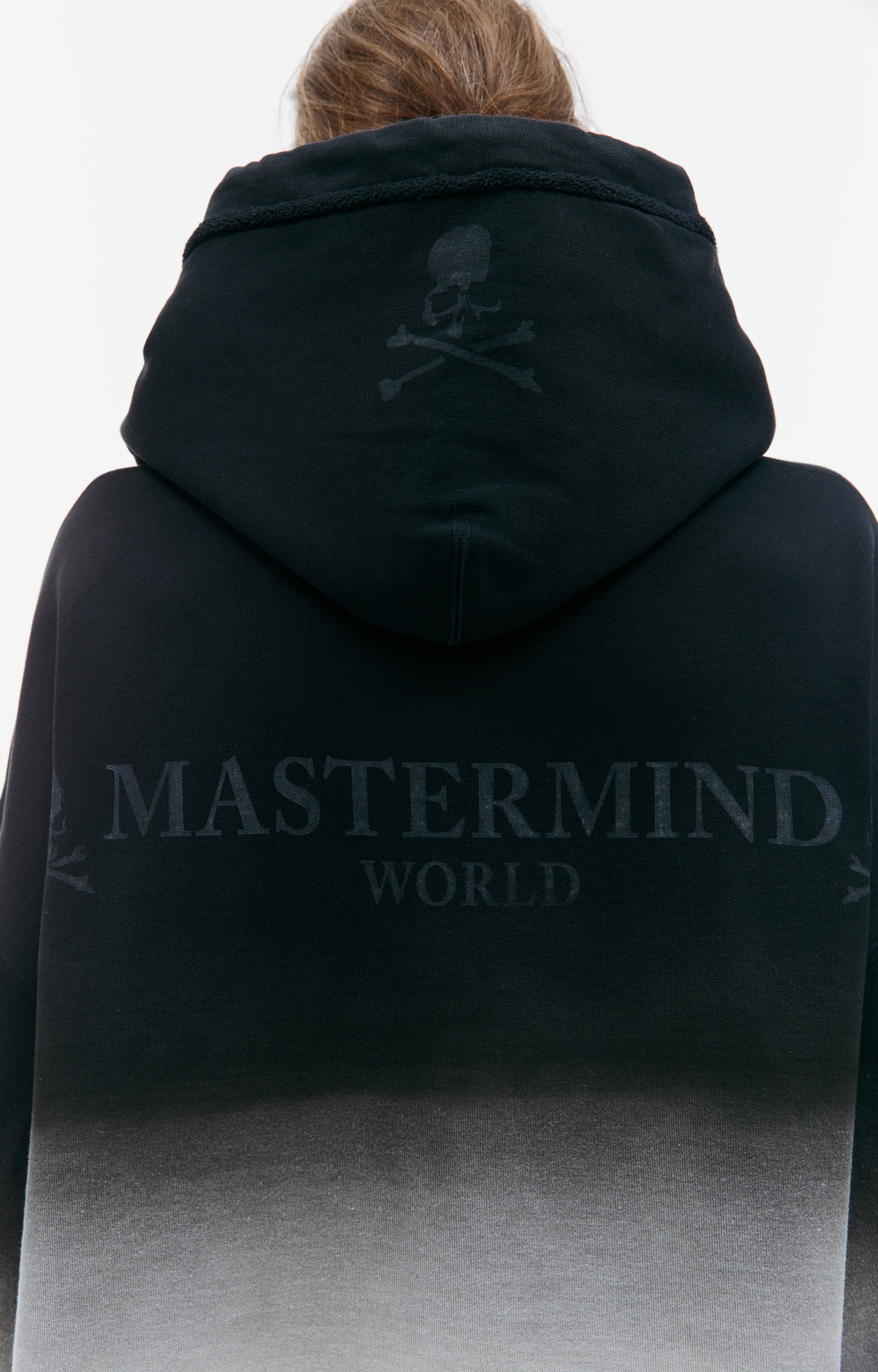 Mastermind WORLD Черное худи с градиентом
