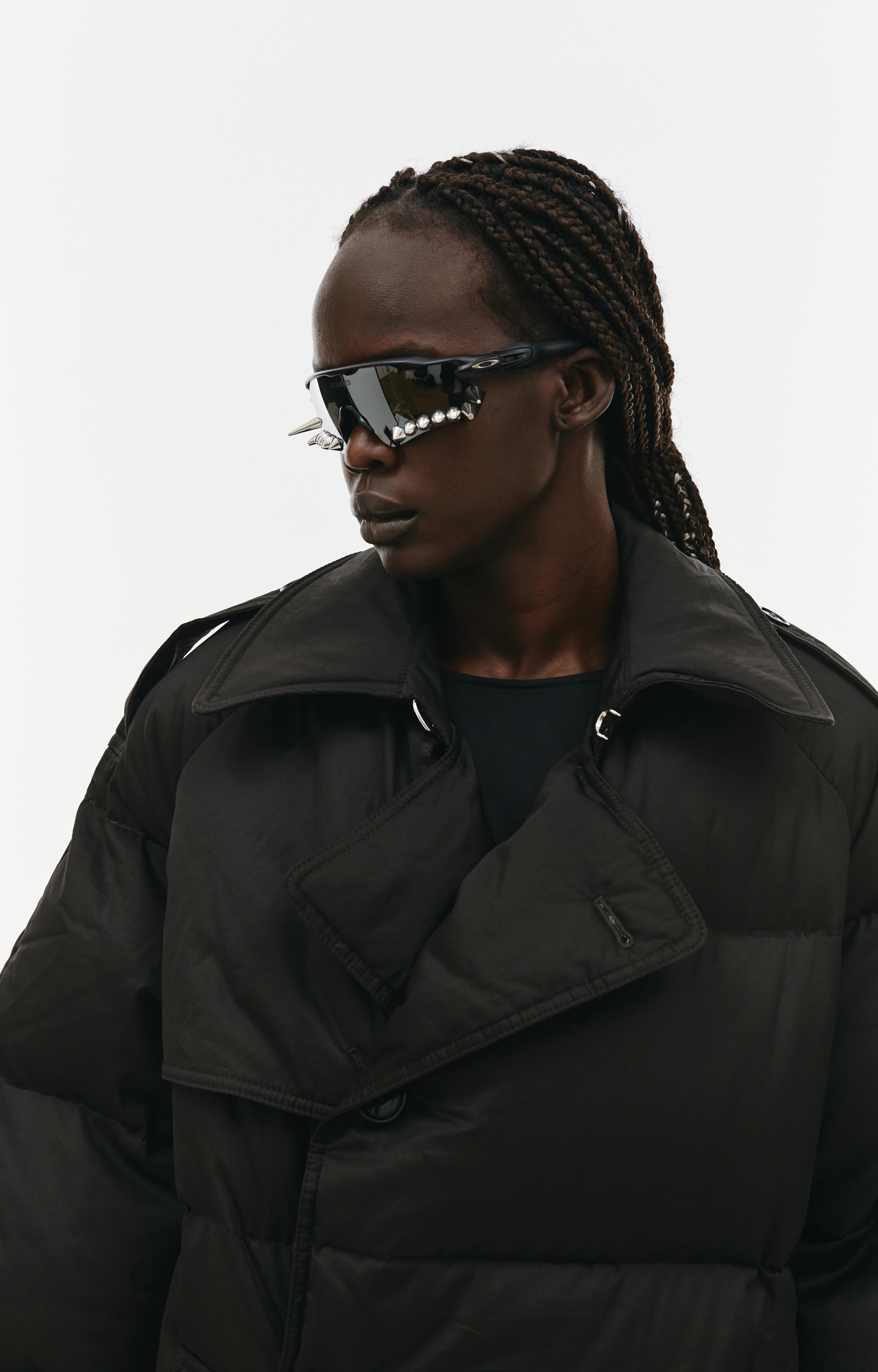 VETEMENTS Длинный пуховик с поясом