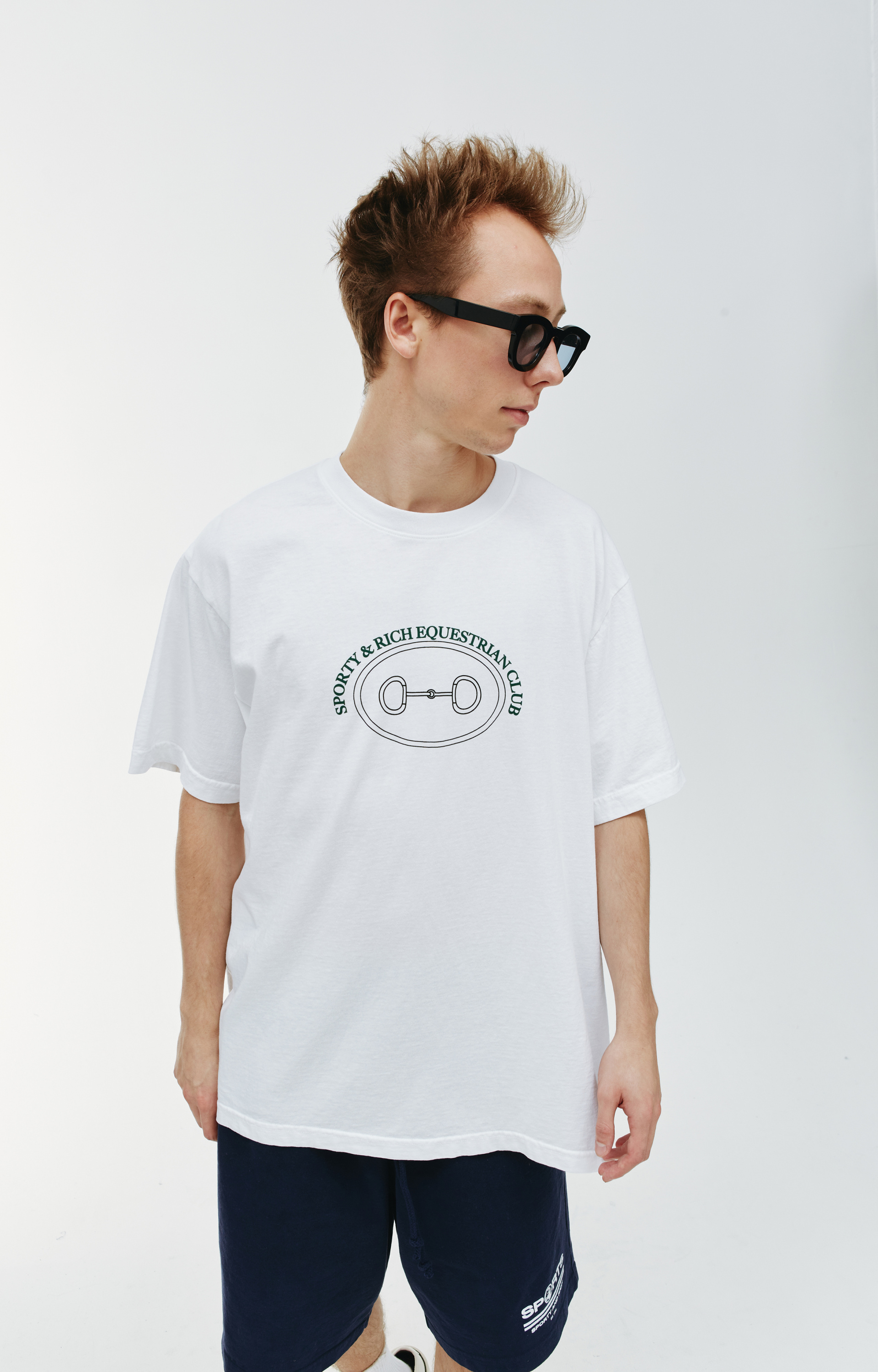 SPORTY & RICH Белая футболка с принтом Equestrian club