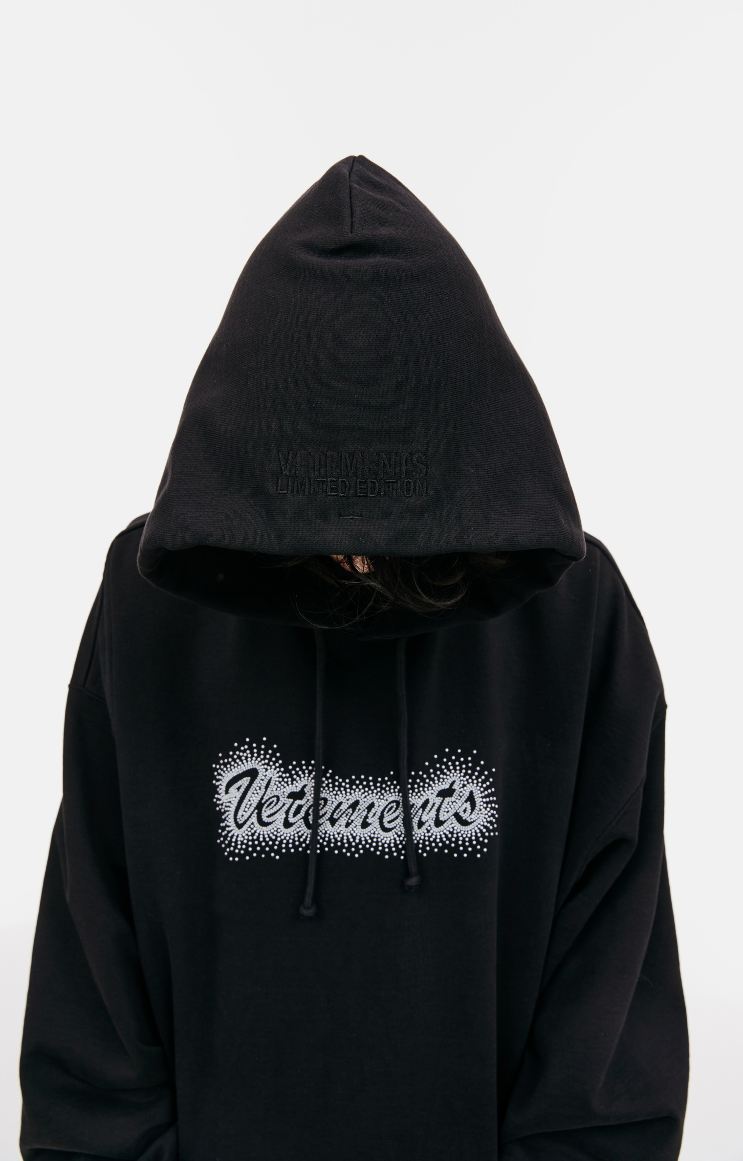 VETEMENTS Оверсайз худи с логотипом